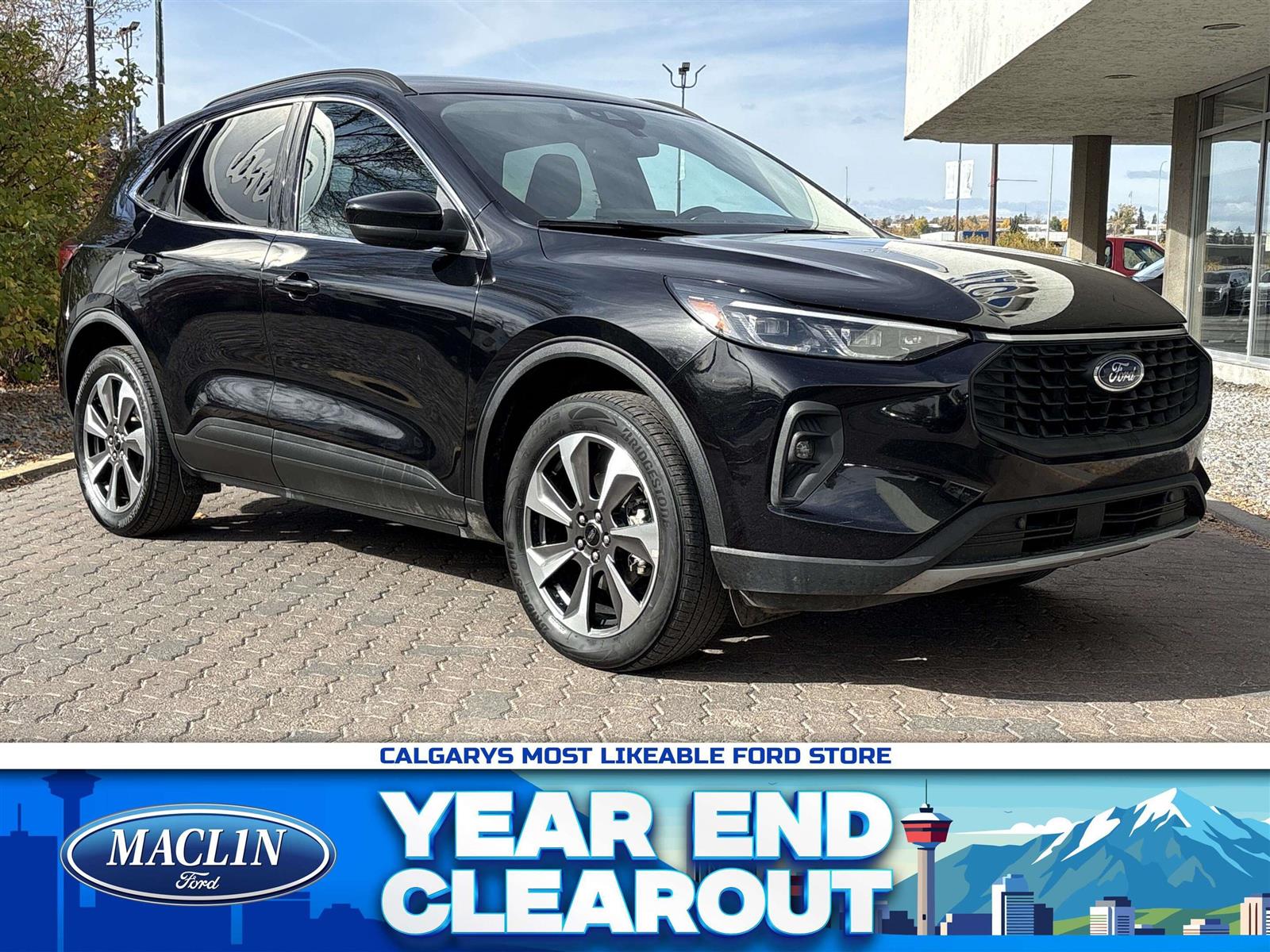 2025 Ford Escape PLATINUM AWD | HTD LEATHER | LANEKEEP | POWER GATE - Main View
