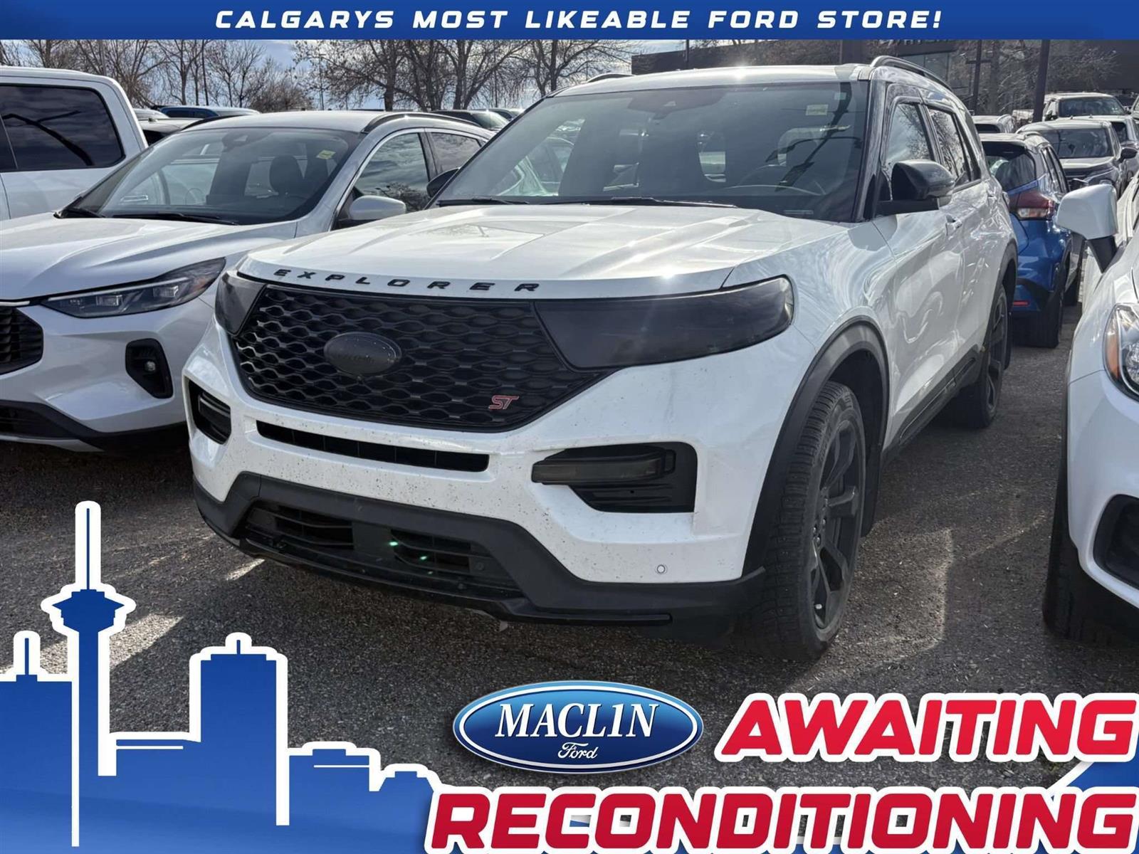 2023 Ford Explorer ST 4WD - Main View