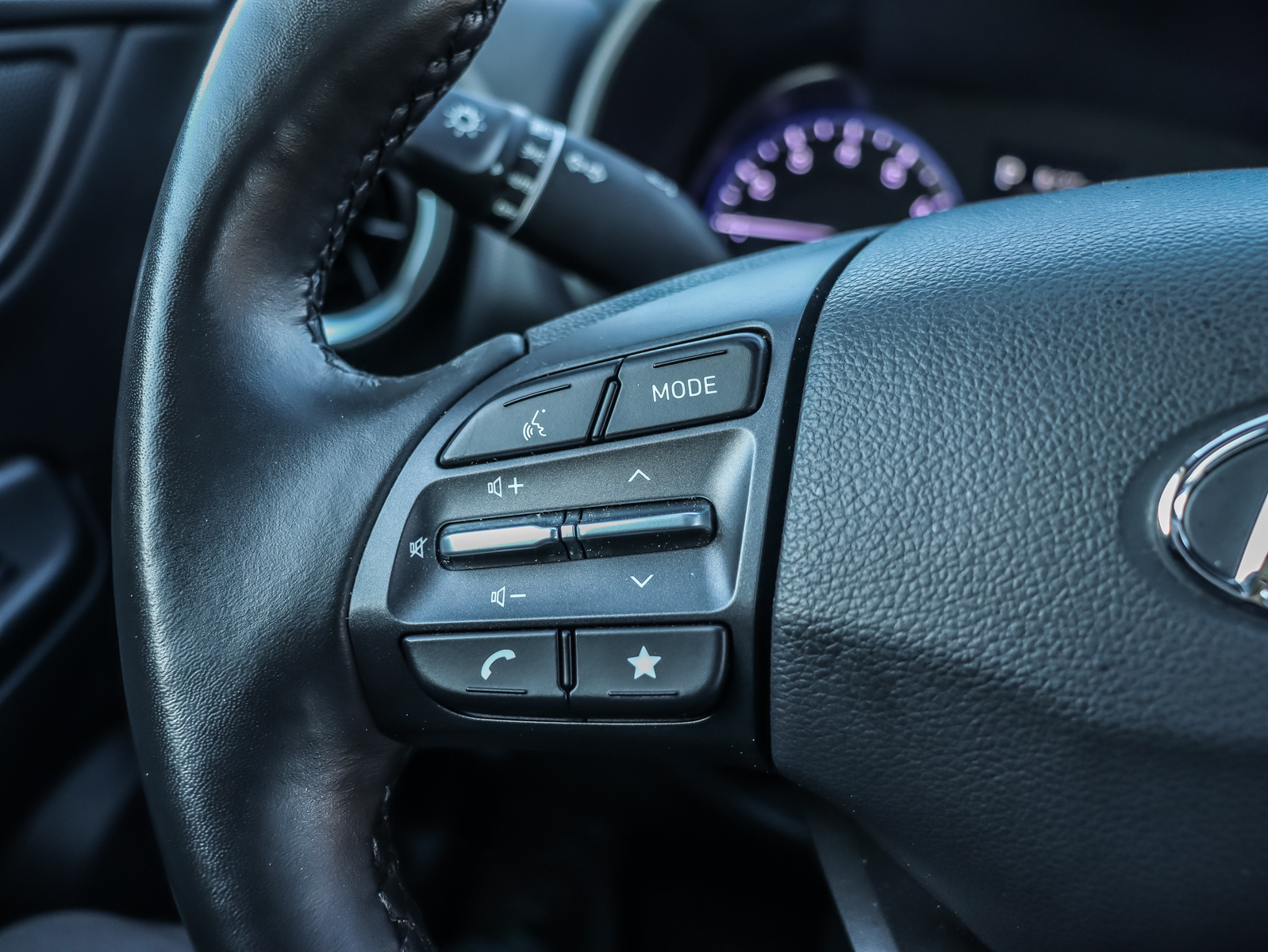 2023 Hyundai KONA - Thumbnail 24