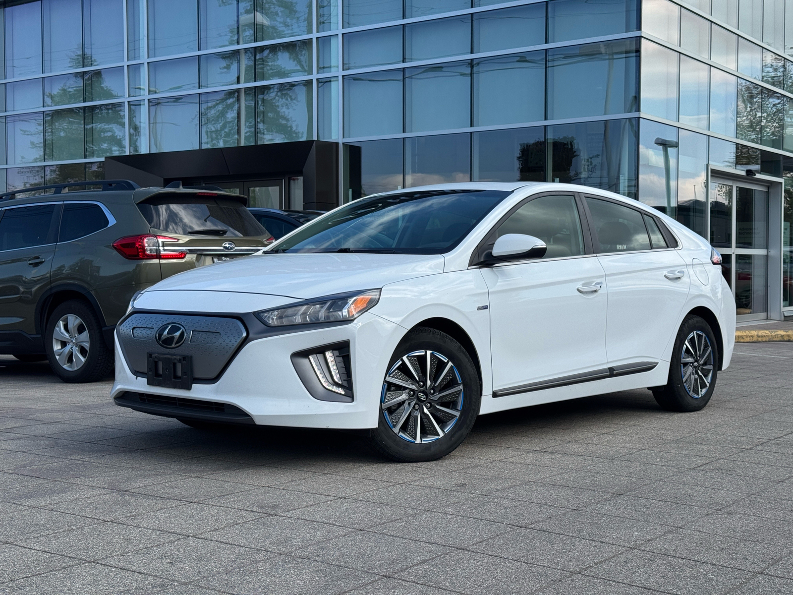 2020 Hyundai Ioniq Electric Ultimate FWD