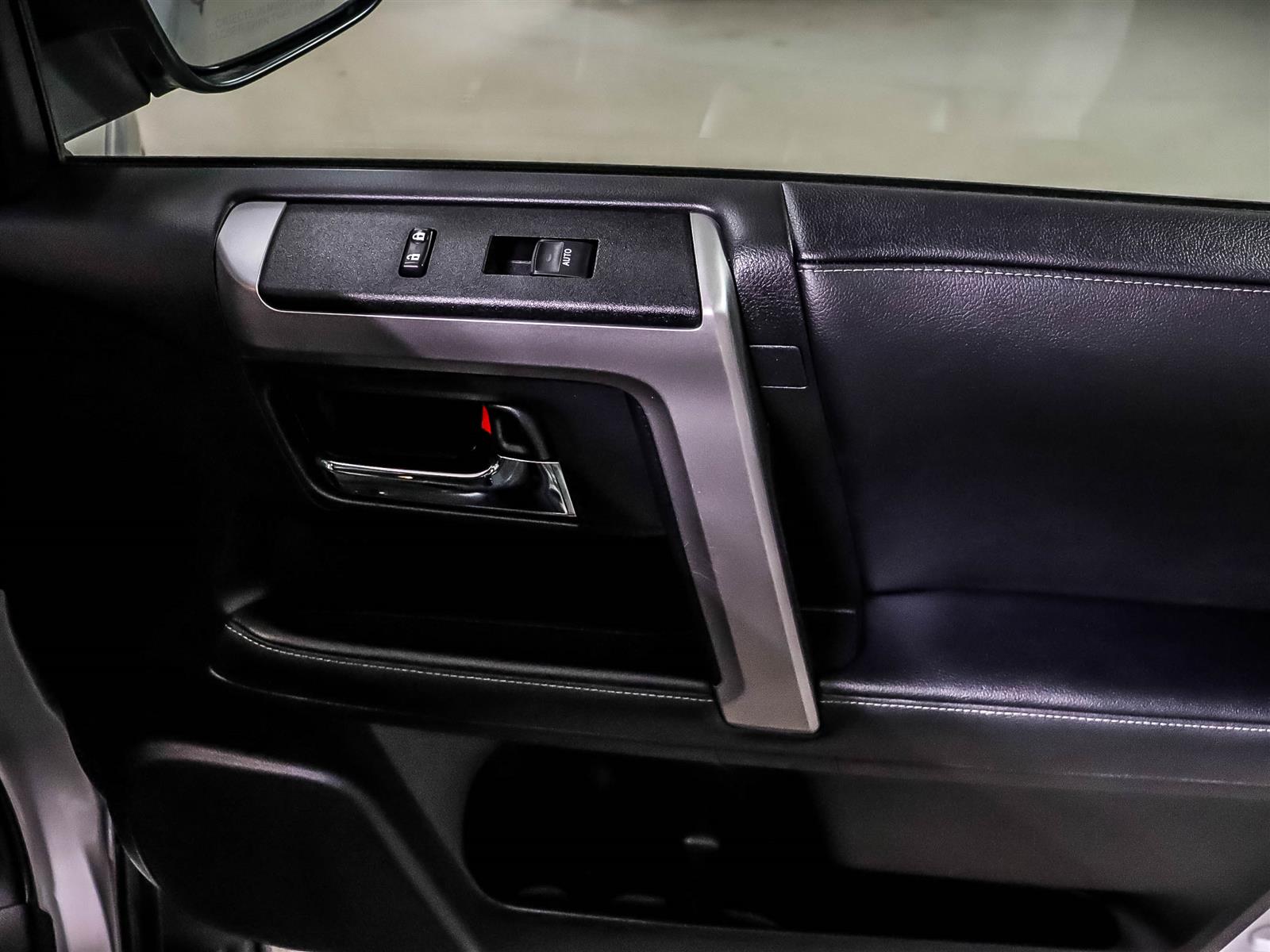 2024 Toyota 4Runner Base - Thumbnail 14