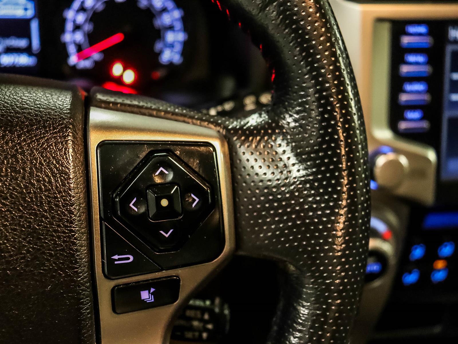 2024 Toyota 4Runner Base - Thumbnail 32