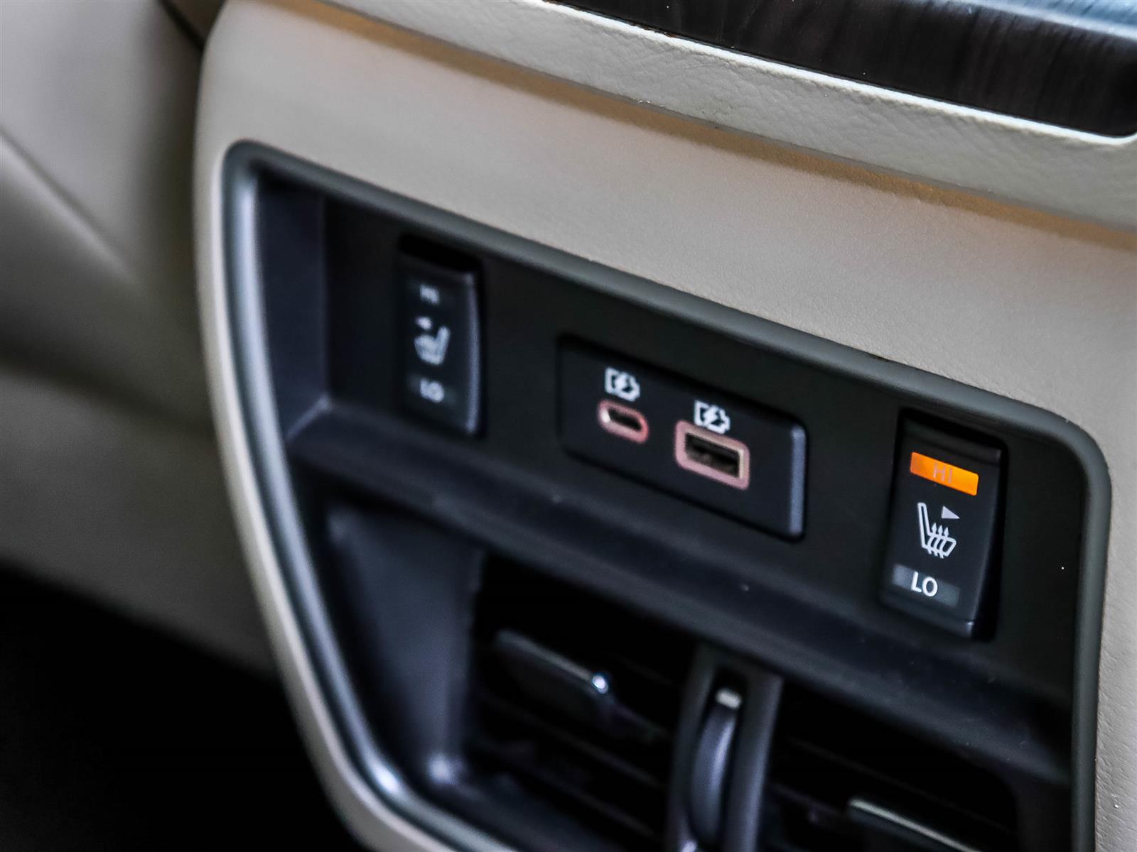 2019 Nissan Murano - Thumbnail 18