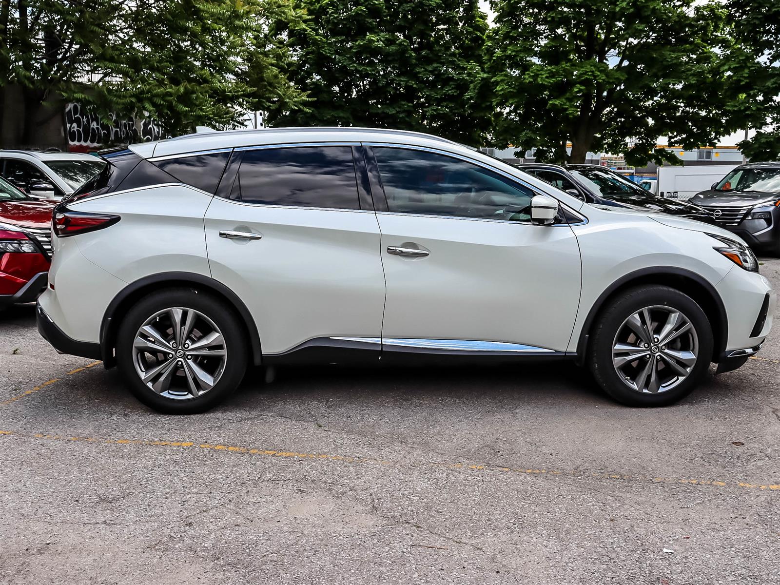 2019 Nissan Murano - Thumbnail 3