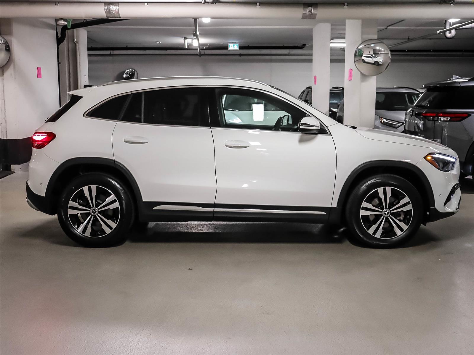 2026 Mercedes-Benz GLA 250 Base - Thumbnail 3