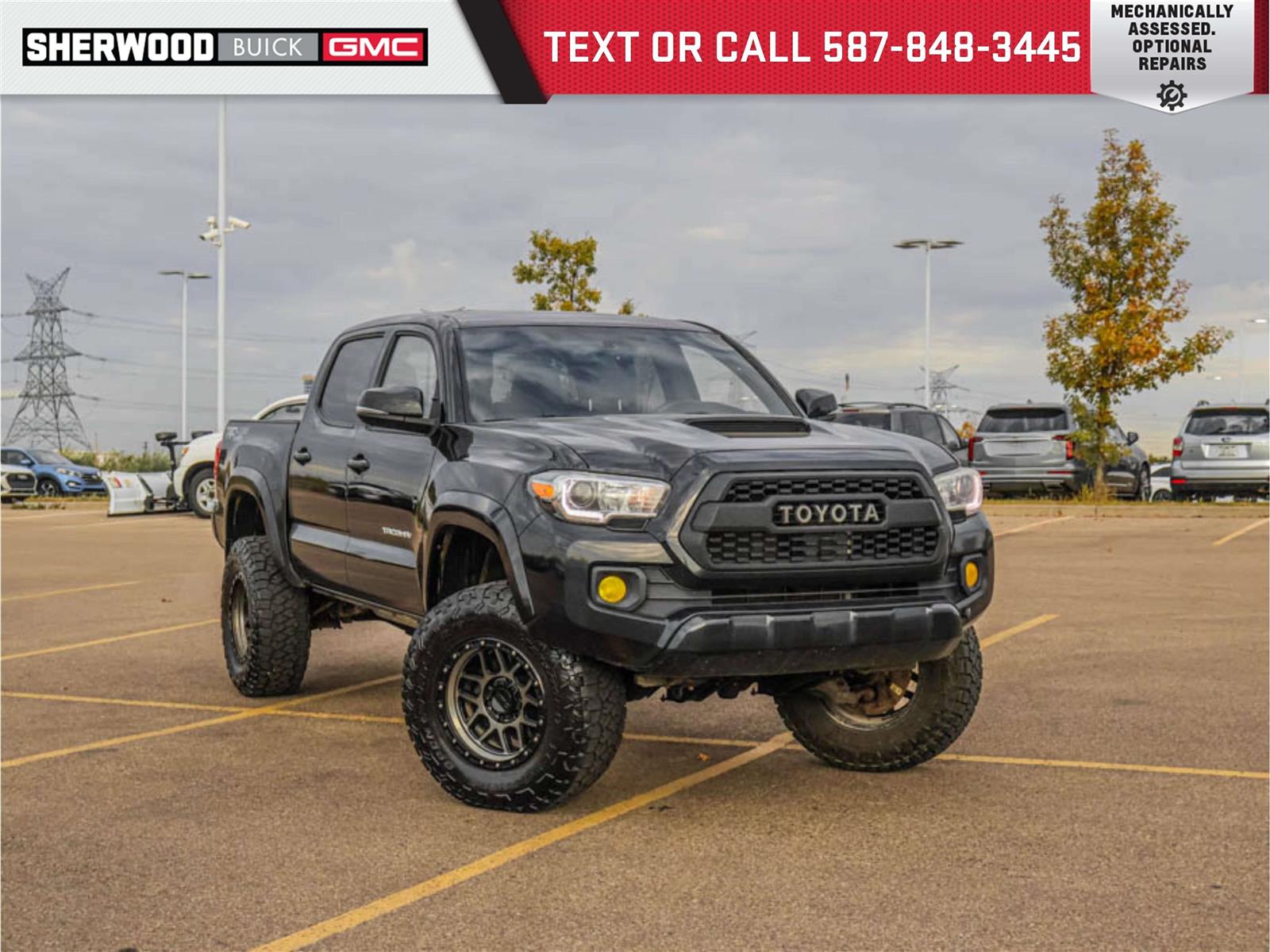 2017 Toyota Tacoma TRD Sport V6 6 Speed 4X4 | Aftermarket 17in KMC Wheels - Main View