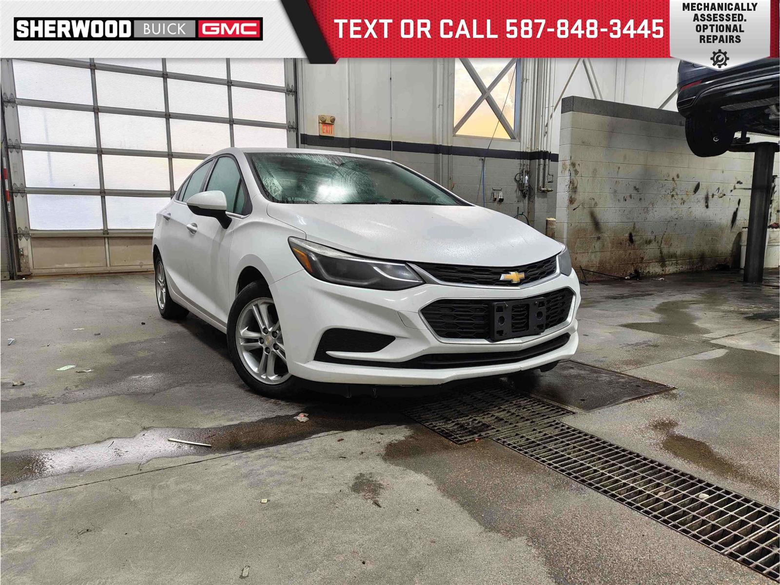 2017 Chevrolet Cruze LT Diesel True North 1.6T Auto | Technology Pkg - Main View