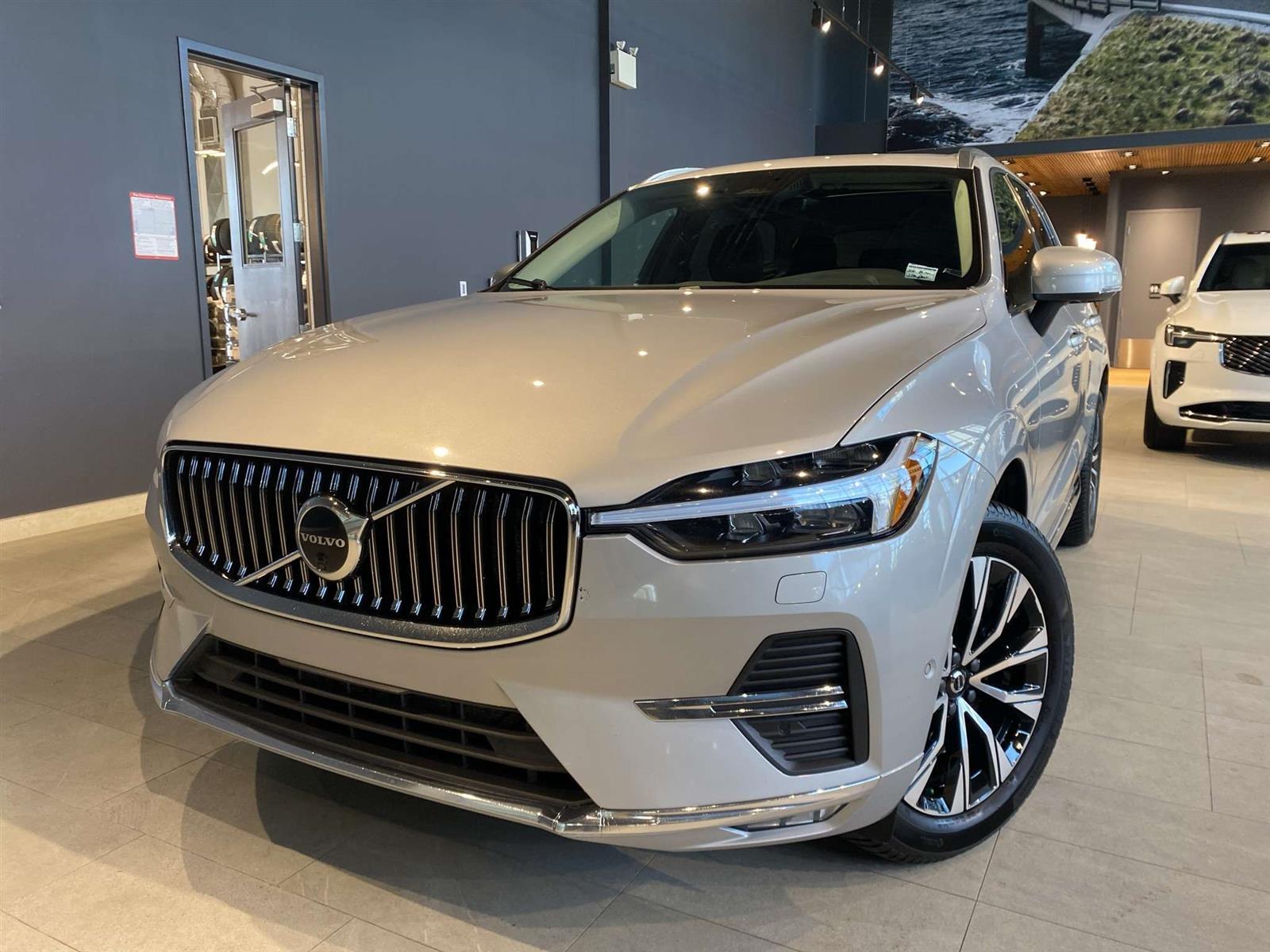 Silver Dawn 2023 Volvo XC60 SUV / Crossover Automatic