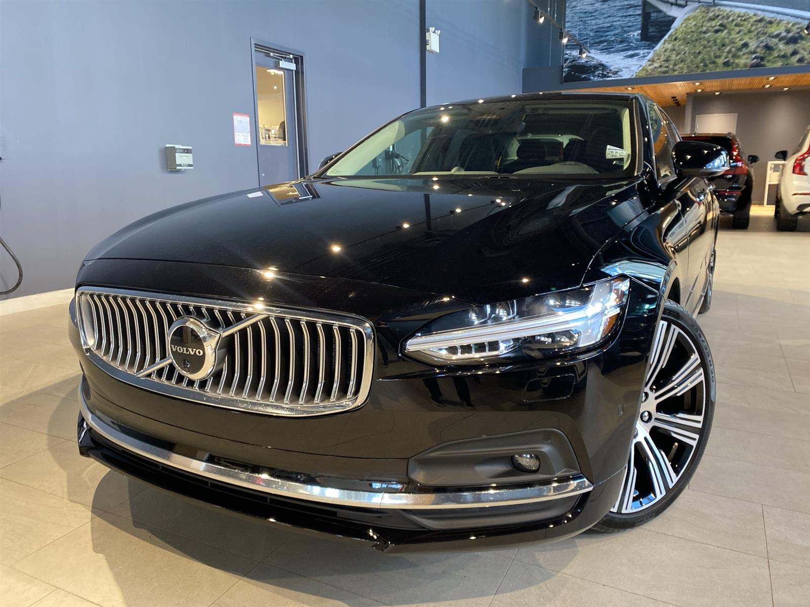 Onyx Black 2023 Volvo S90 B6 Ultimate AWD Sedan All-Wheel Drive Automatic