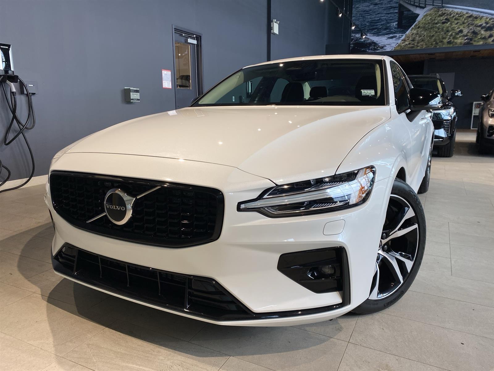 Crystal White 2023 Volvo S60 Sedan All-Wheel Drive Automatic