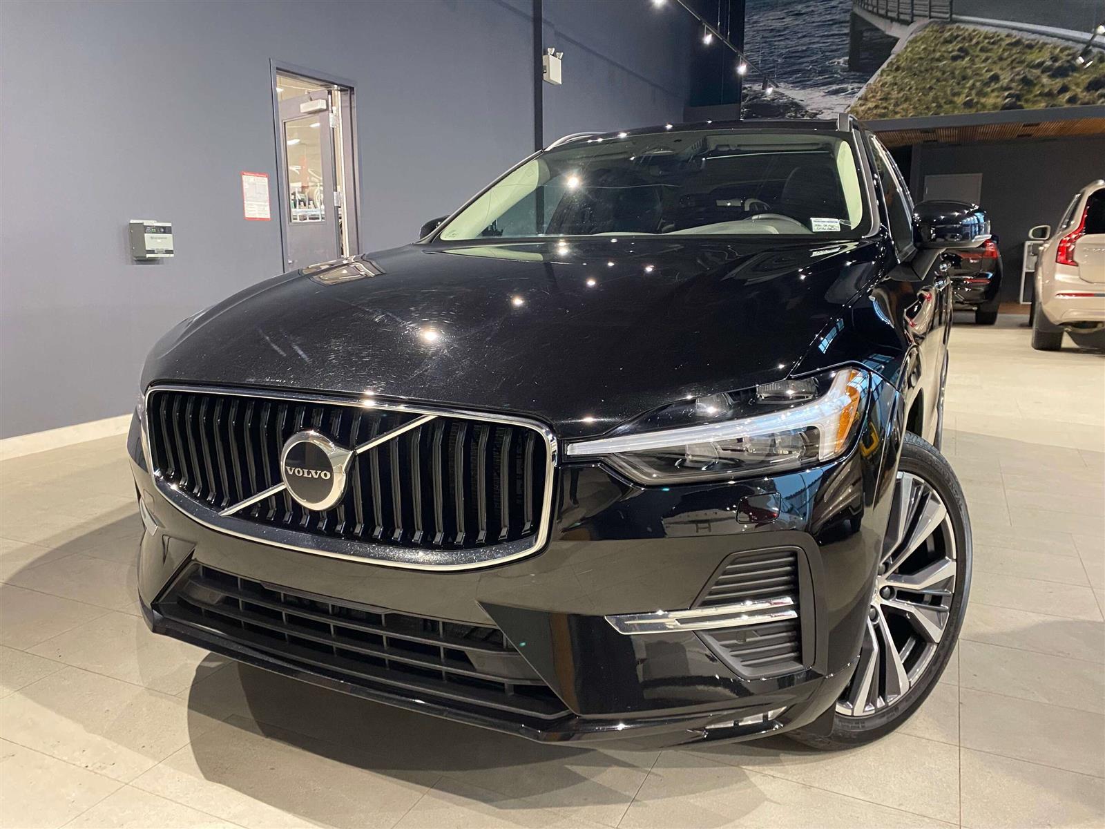 Onyx Black 2022 Volvo XC60 SUV / Crossover  Automatic