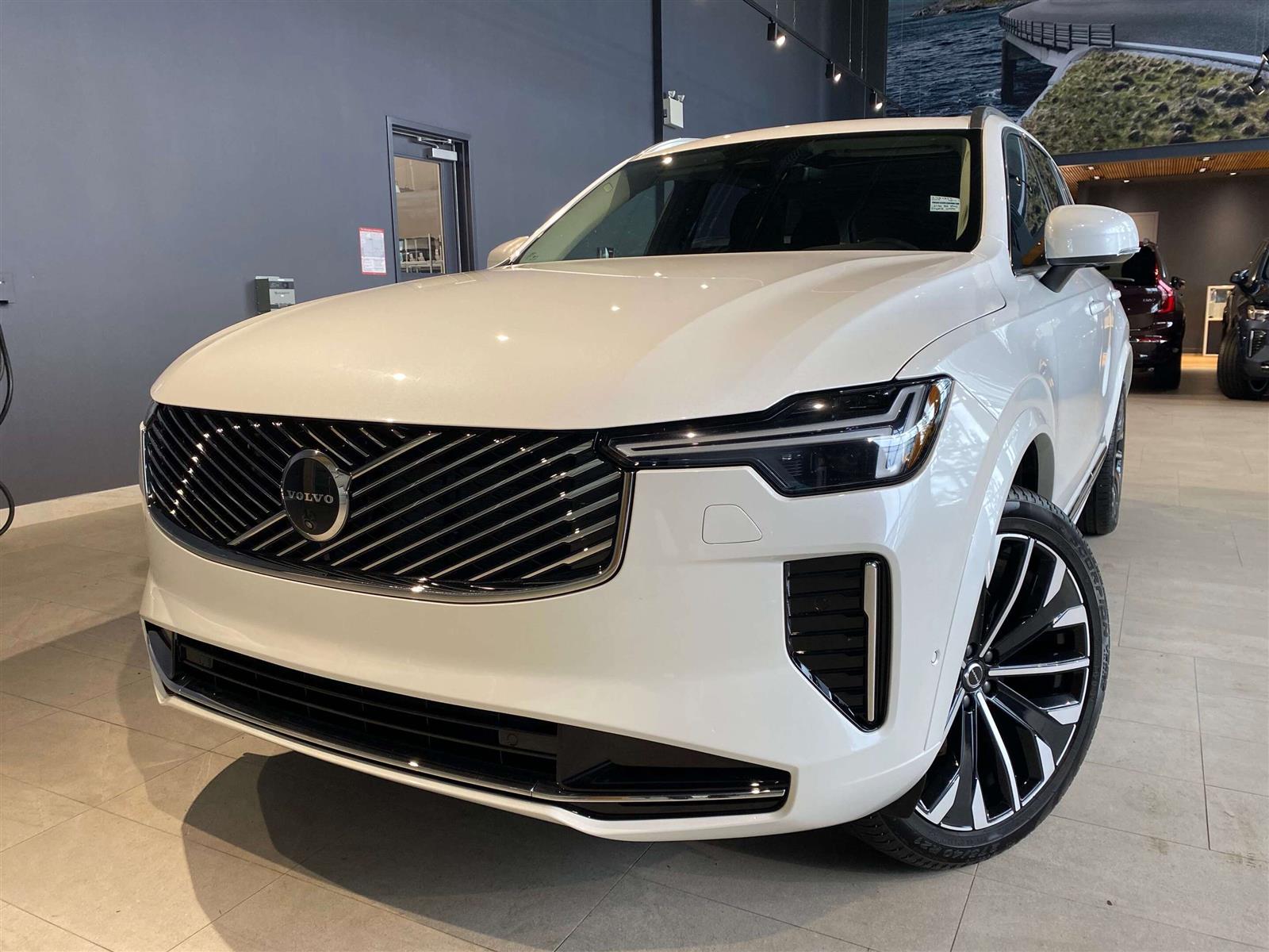 Crystal White Metallic 2026 Volvo XC90 SUV / Crossover Automatic
