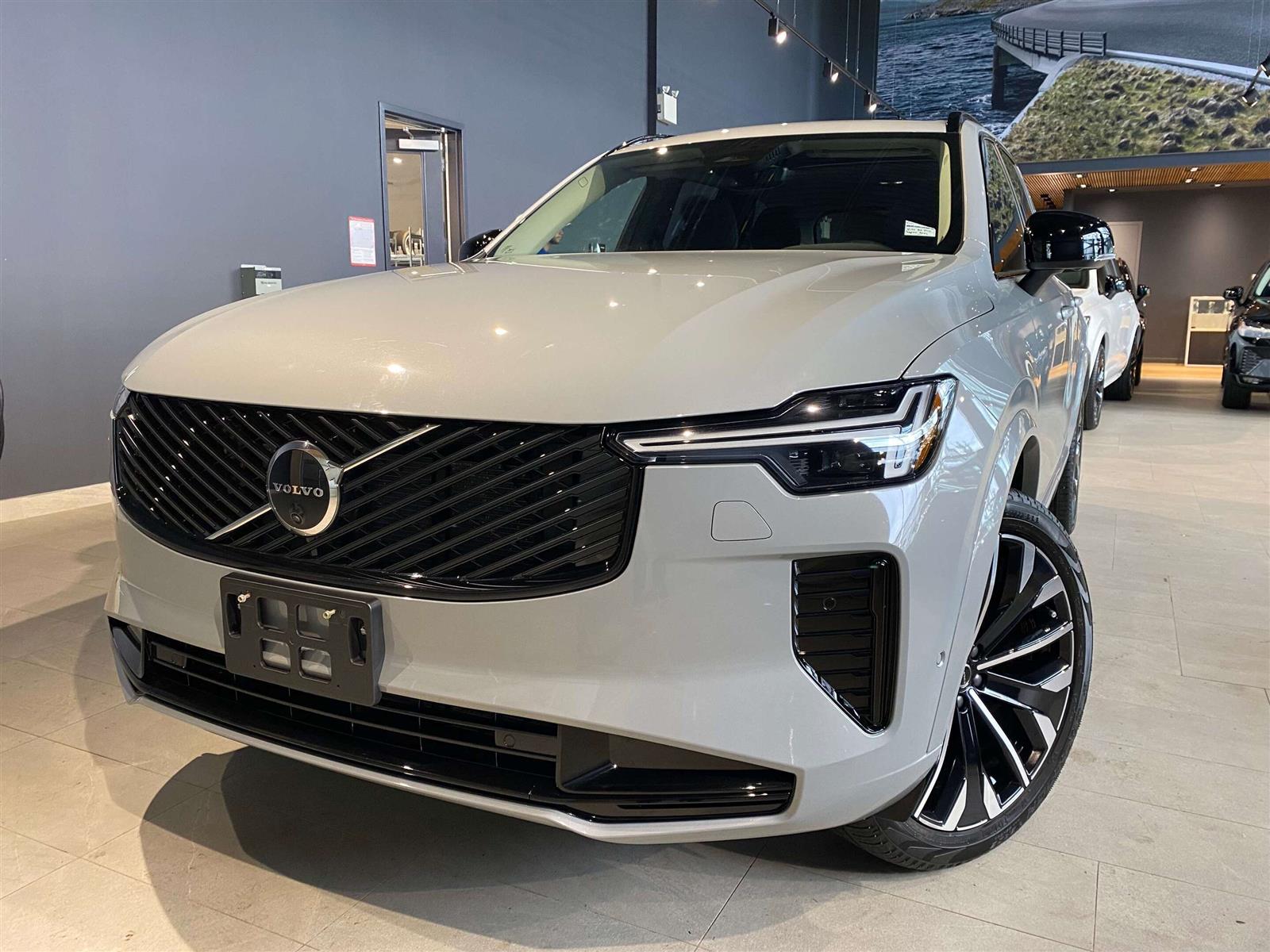 Gray (Vapour Grey Metallic) 2026 Volvo XC90 SUV / Crossover Automatic