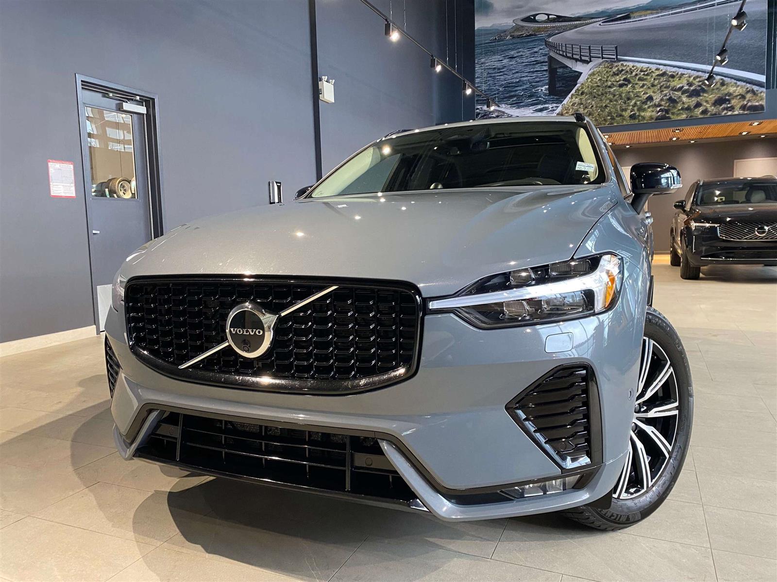 Gray (Thunder Grey) 2023 Volvo XC60 SUV / Crossover All-Wheel Drive Automatic