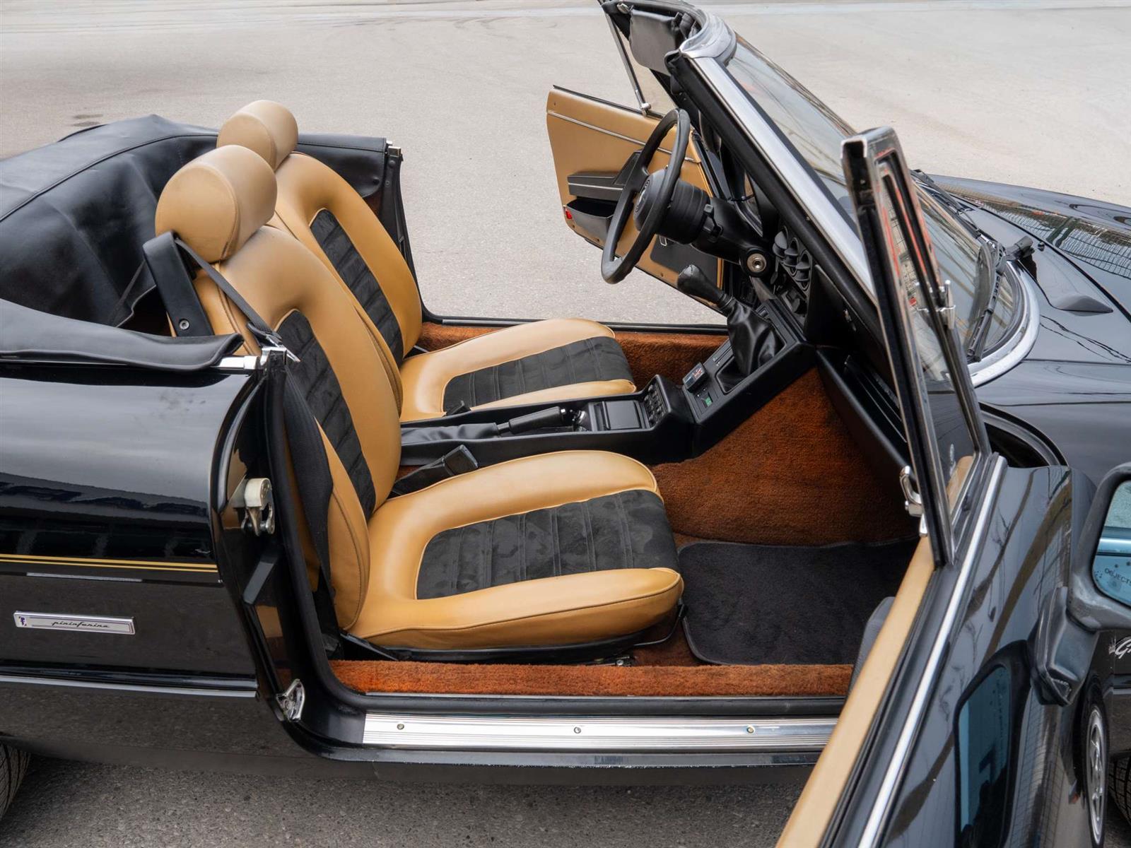 1987 Alfa Romeo Spider 2dr Coupe Graduate - Thumbnail 26