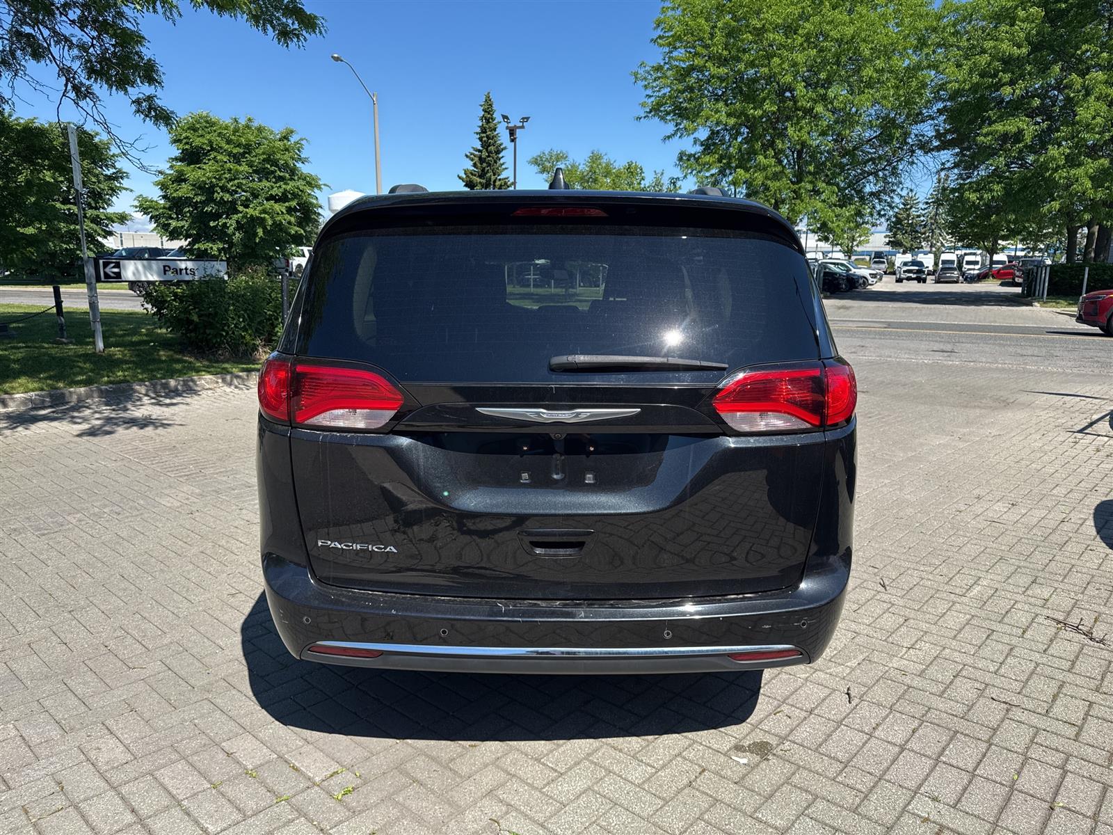 Chrysler Pacifica
