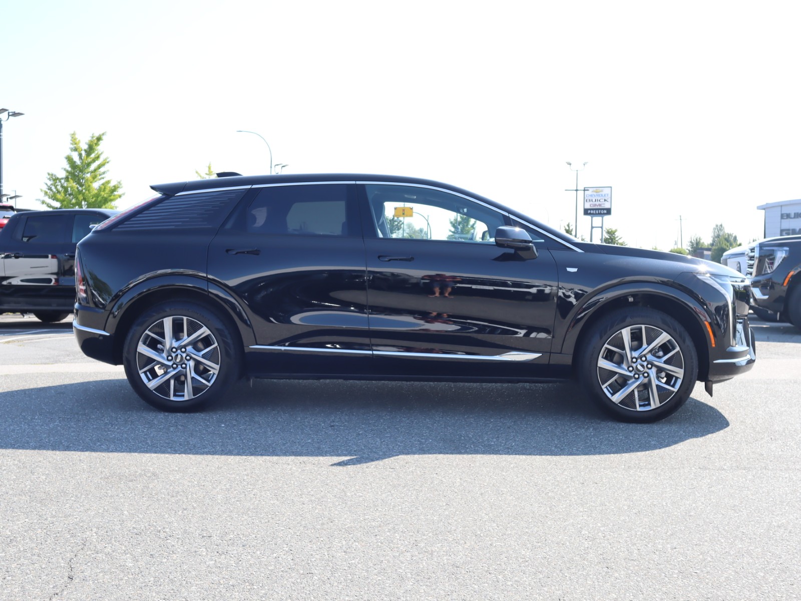 Cadillac OPTIQ