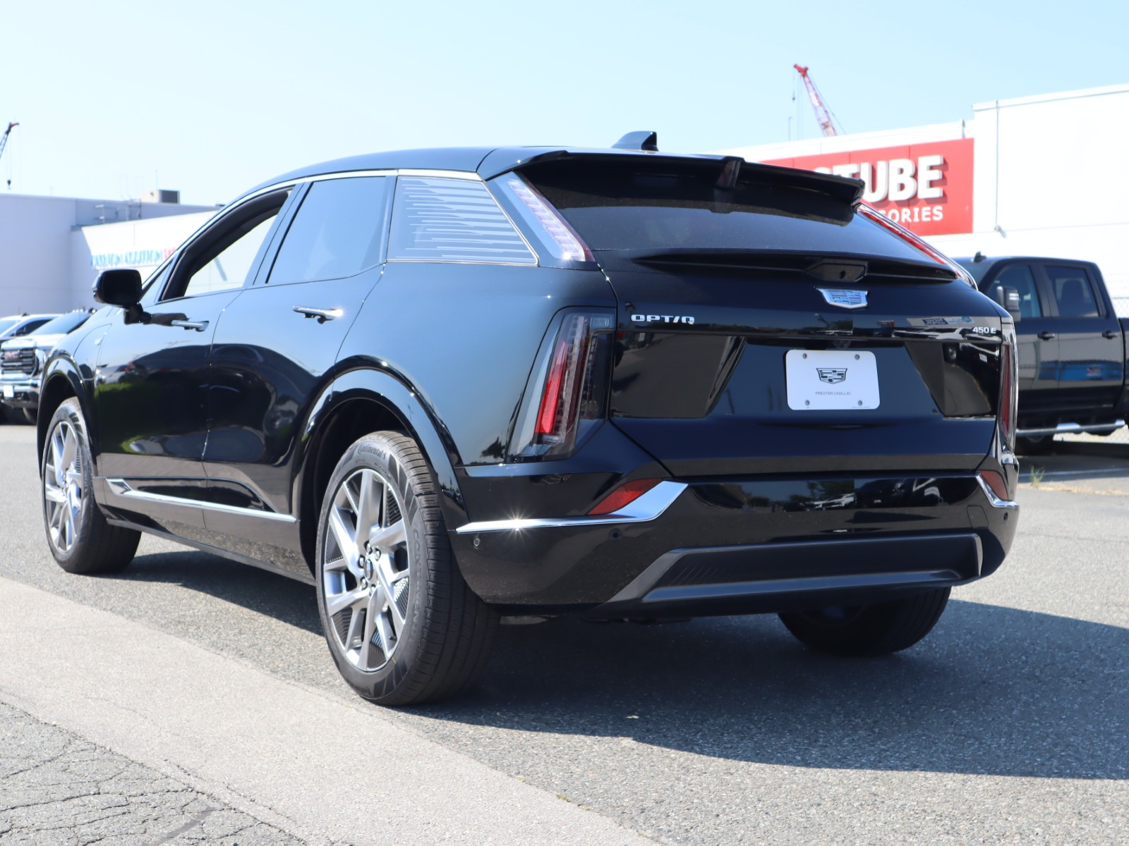 Cadillac OPTIQ