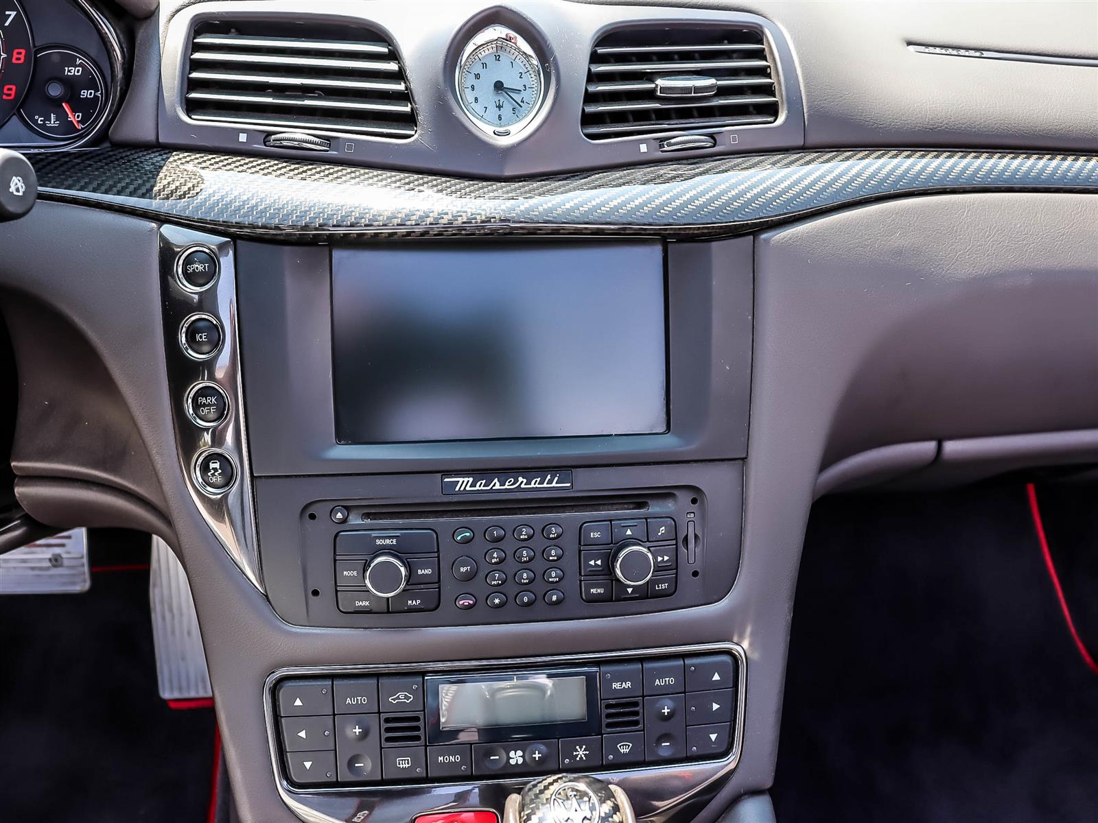 2013 Maserati GranTurismo Sport - Thumbnail 25