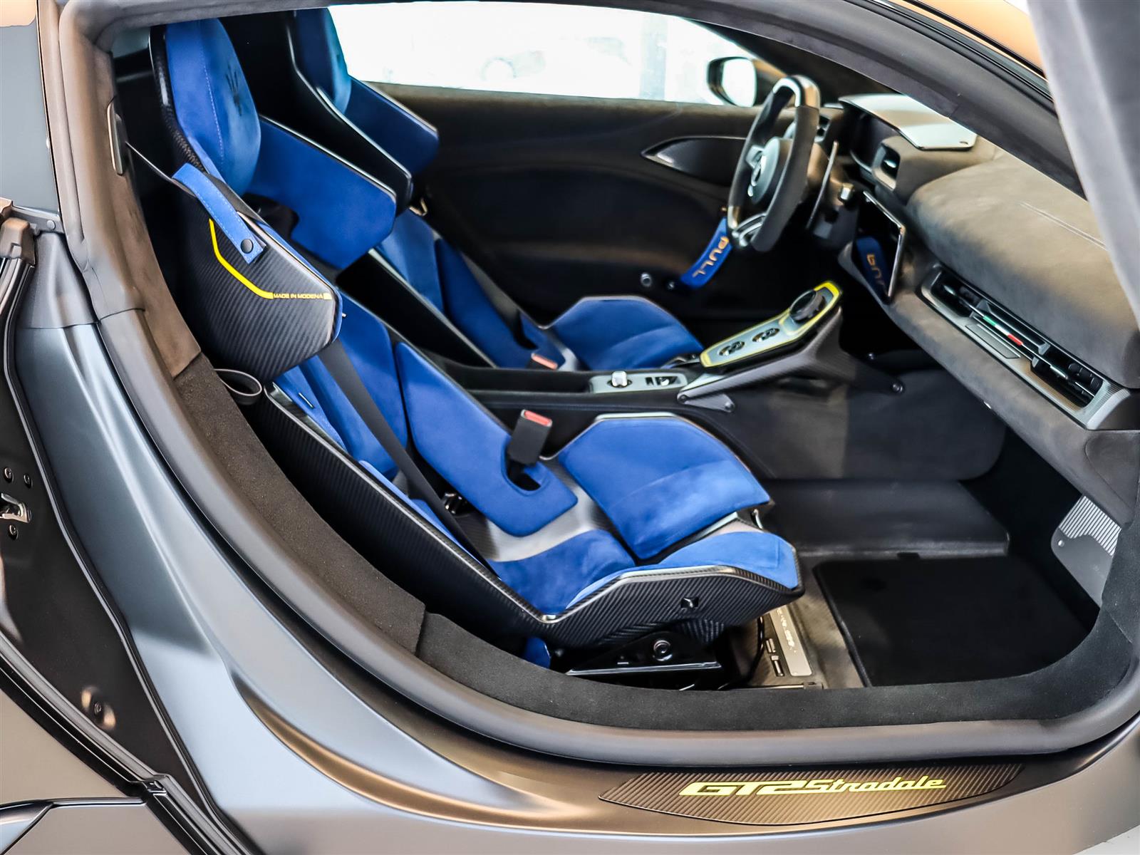 2025 Maserati Coupe GT2 Stradale - Thumbnail 14