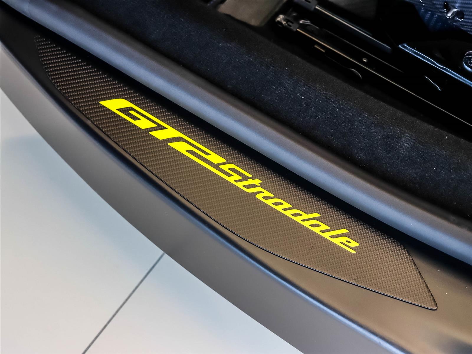 2025 Maserati Coupe GT2 Stradale - Thumbnail 28