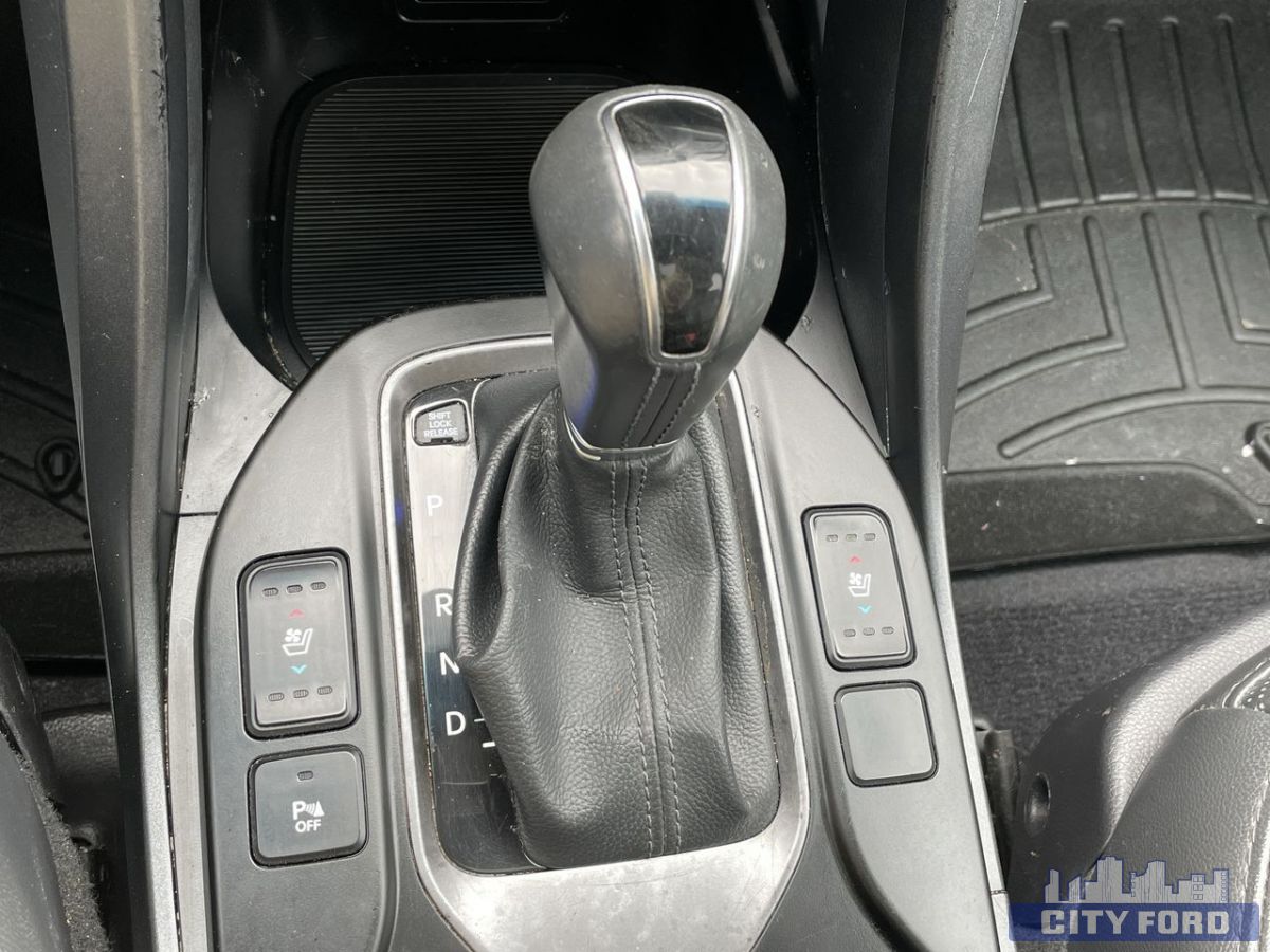 2017 Hyundai Santa Fe Sport Limited AWD 4dr 2.0T - Thumbnail 28