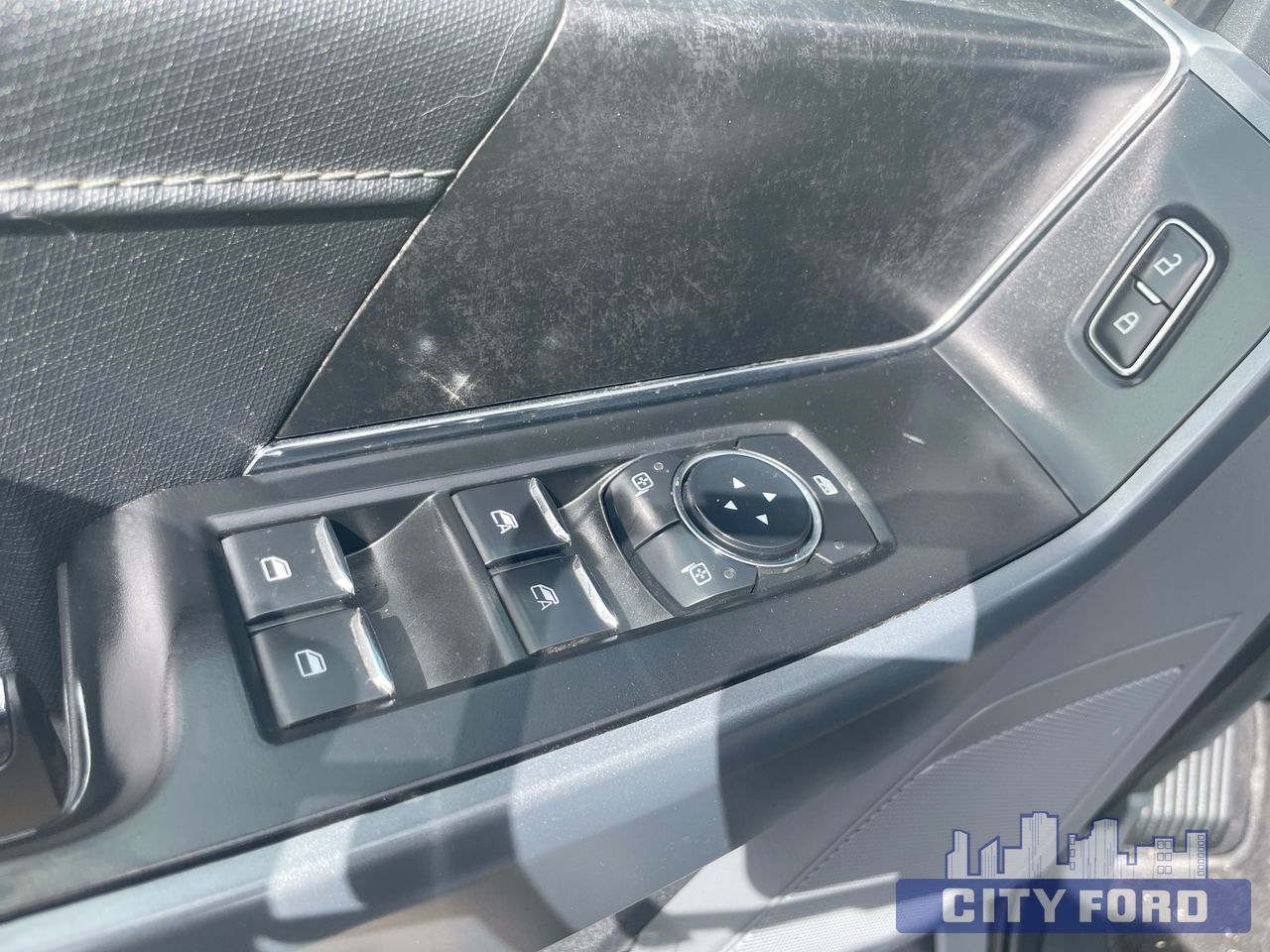 2023 Ford F-150 XLT 4x4 SuperCrew 5.5' Box - Thumbnail 12