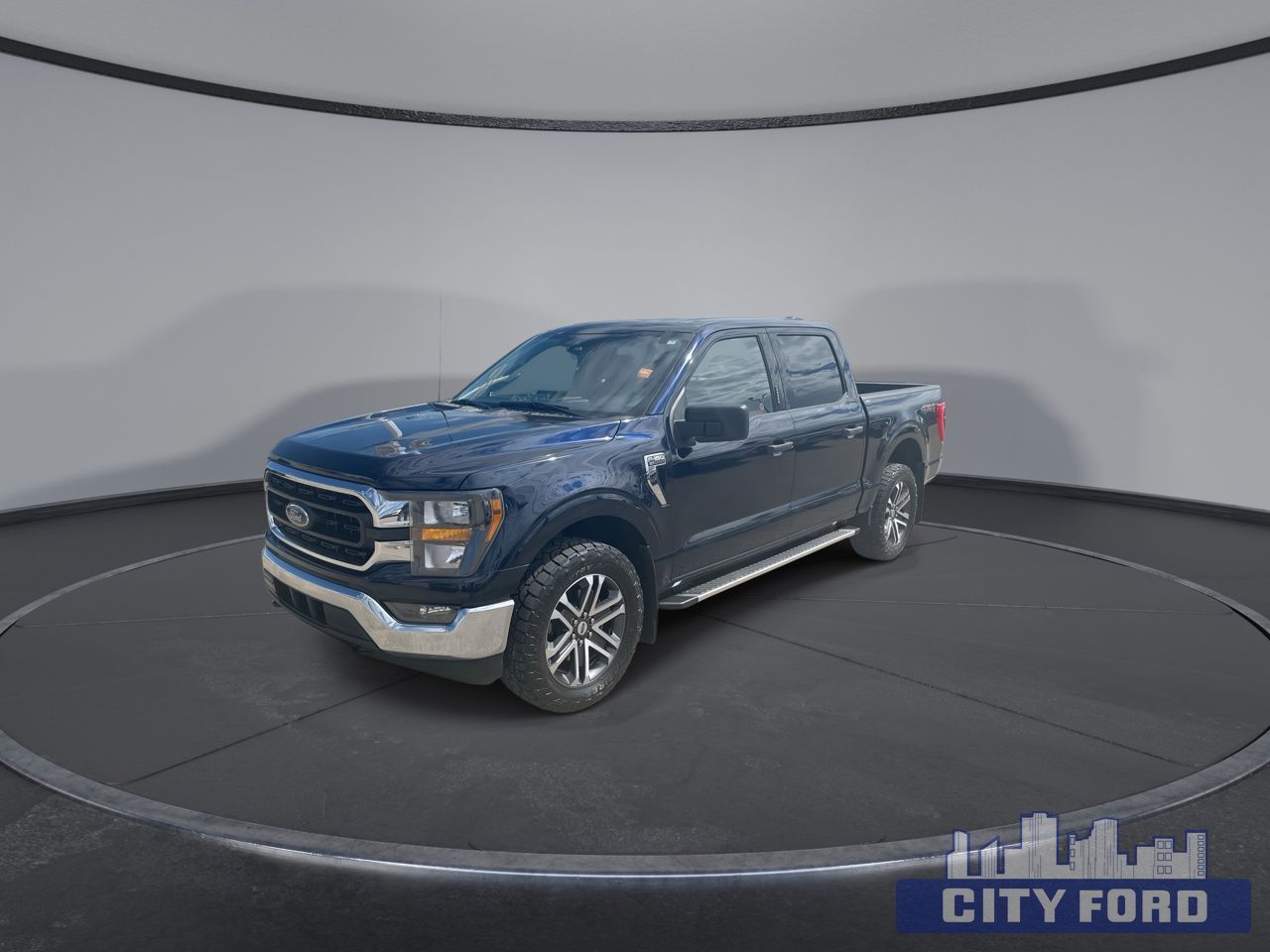 2023 Ford F-150 XLT 4x4 SuperCrew 5.5' Box - Thumbnail 4