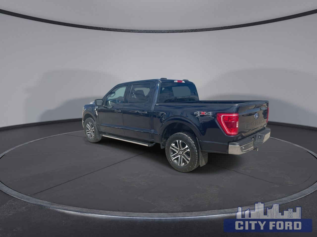 2023 Ford F-150 XLT 4x4 SuperCrew 5.5' Box - Thumbnail 6