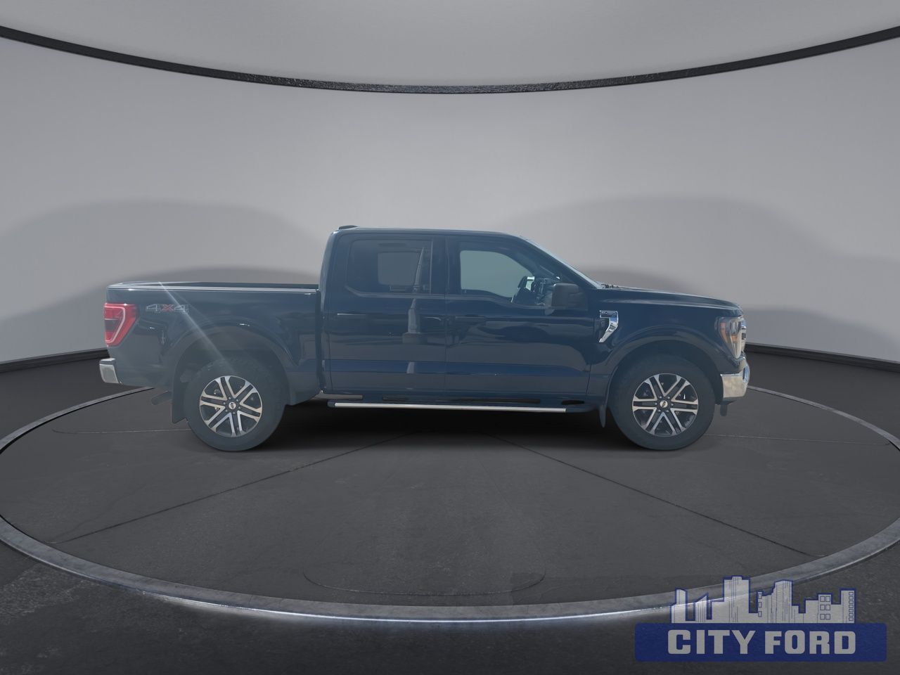 2023 Ford F-150 XLT 4x4 SuperCrew 5.5' Box - Thumbnail 9