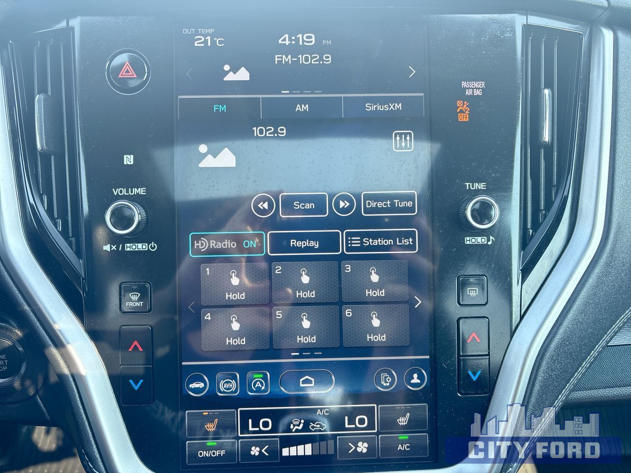 2024 Subaru Outback Touring AWD - Thumbnail 15