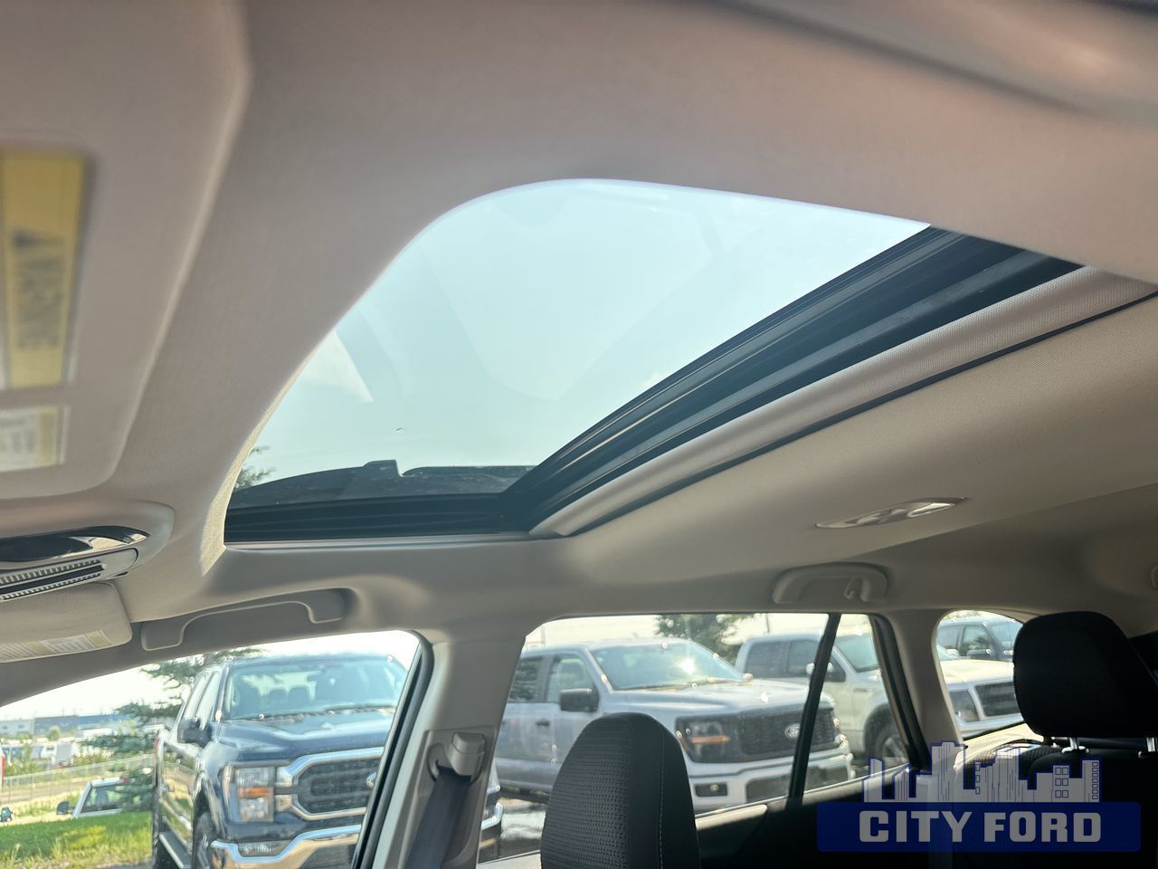 2024 Subaru Outback Touring AWD - Thumbnail 20