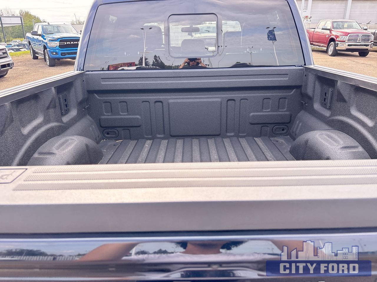 2024 Ford F-150 Platinum 4x4 SuperCrew 5.5' Box - Thumbnail 24