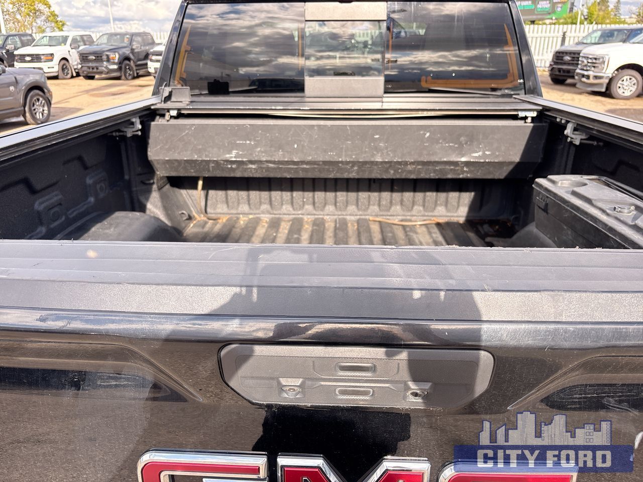 2021 GMC Sierra 1500 AT4 4x4 Crew Cab 147" - Thumbnail 23