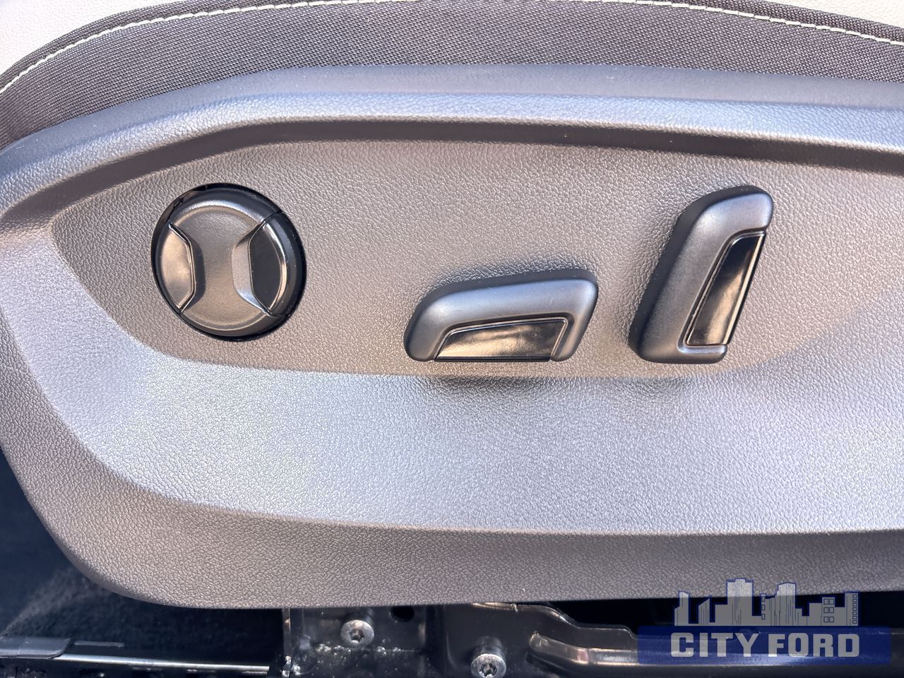 2026 Volkswagen Taos Comfortline 4MOTION - Thumbnail 12