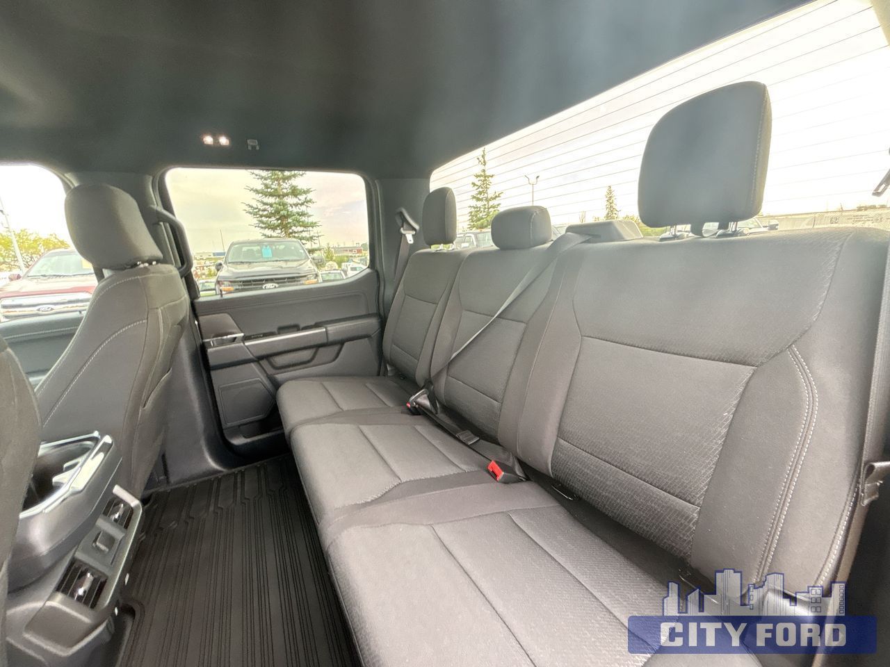 2024 Ford F-150 XLT 4x4 SuperCrew 5.5' Box - Thumbnail 22