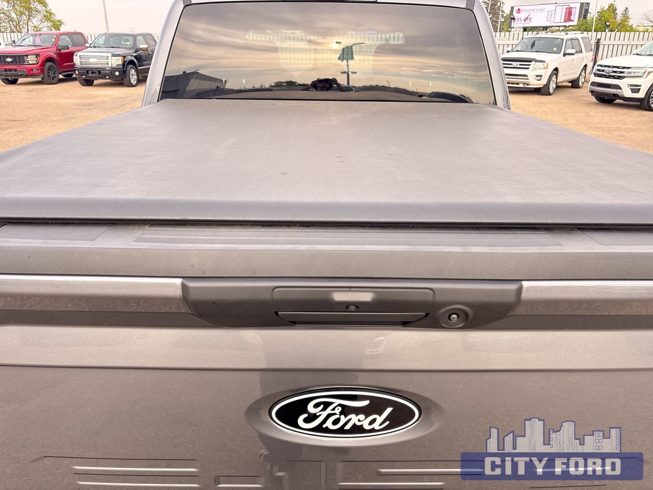2024 Ford F-150 XLT 4x4 SuperCrew 5.5' Box - Thumbnail 23