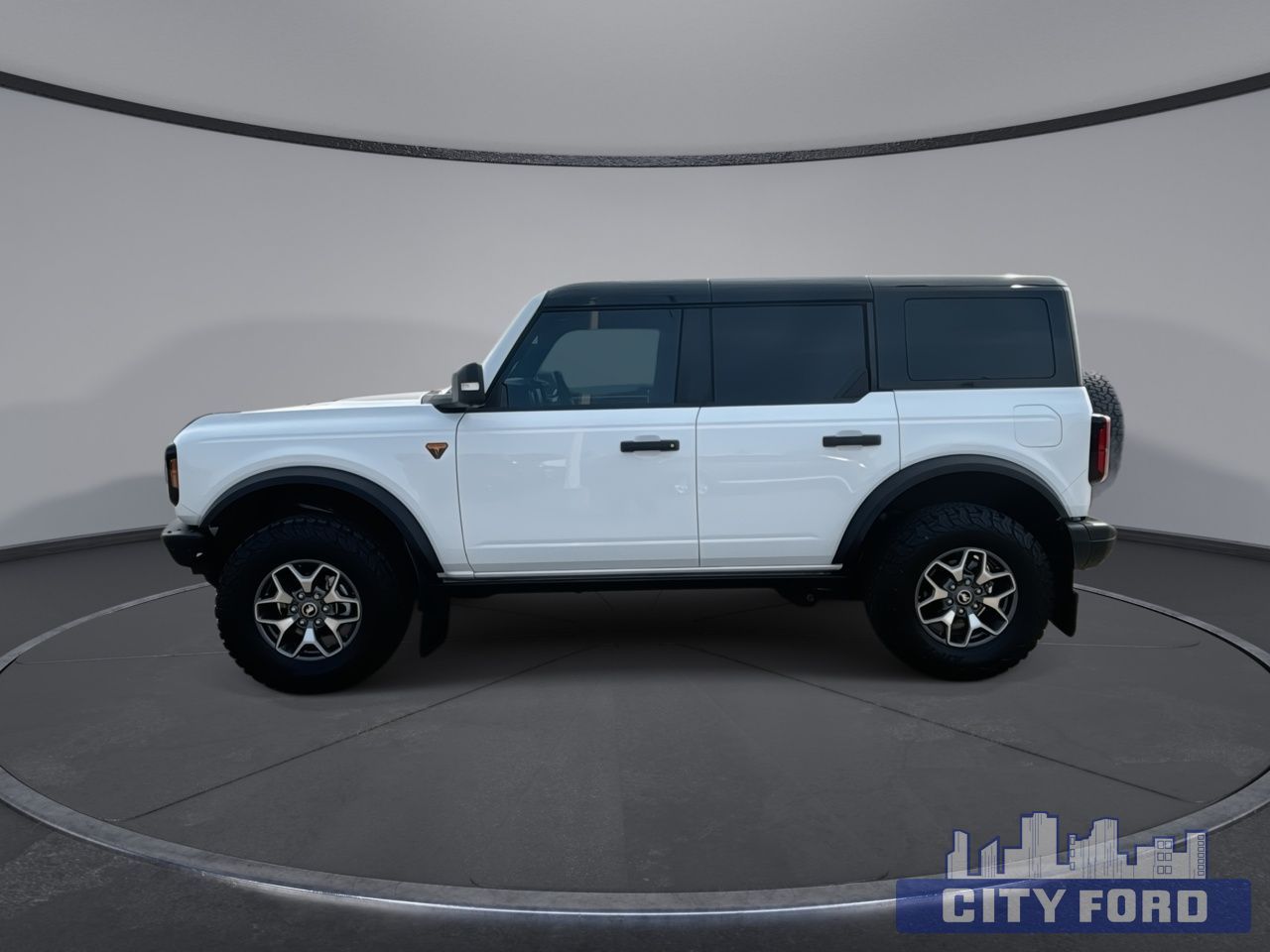 2025 Ford Bronco Badlands 4 Door 4x4 - Thumbnail 5