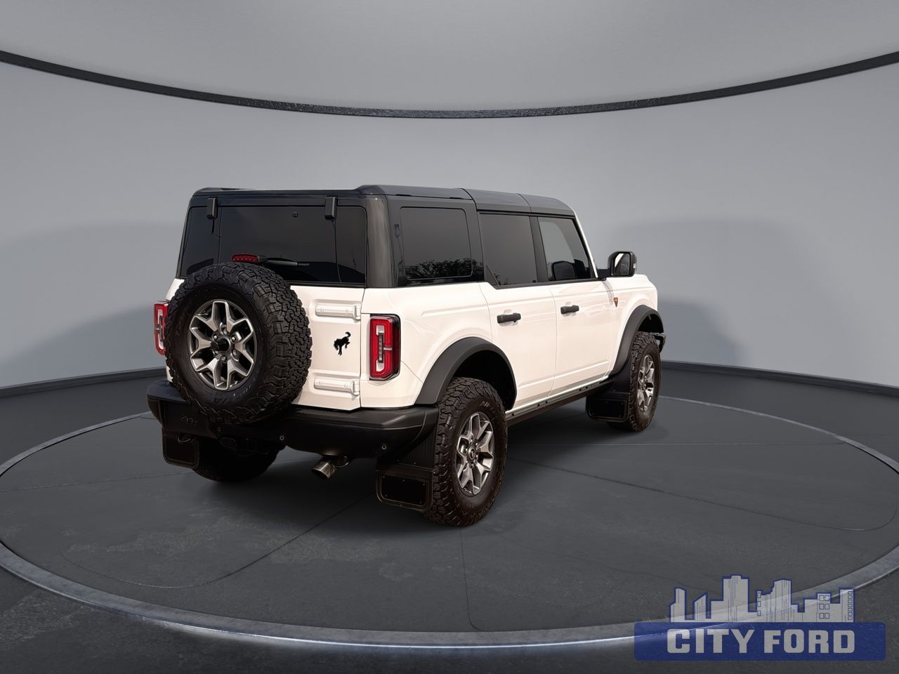 2025 Ford Bronco Badlands 4 Door 4x4 - Thumbnail 8