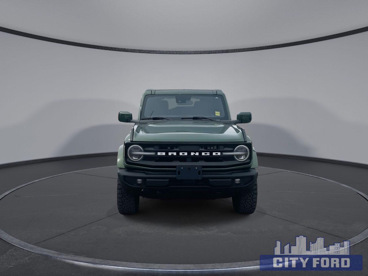 2023 Ford Bronco Outer Banks 4 Door 4x4 - Thumbnail 3