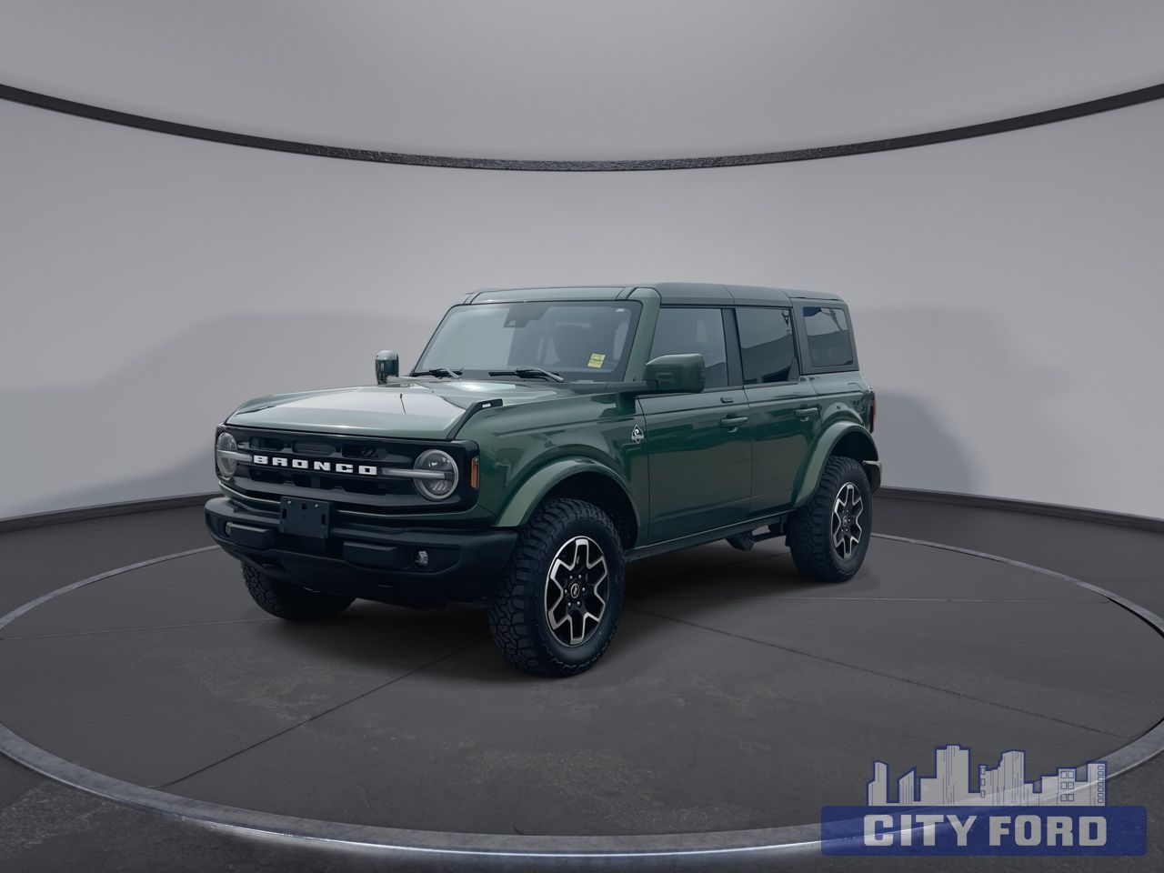 2023 Ford Bronco Outer Banks 4 Door 4x4 - Thumbnail 4