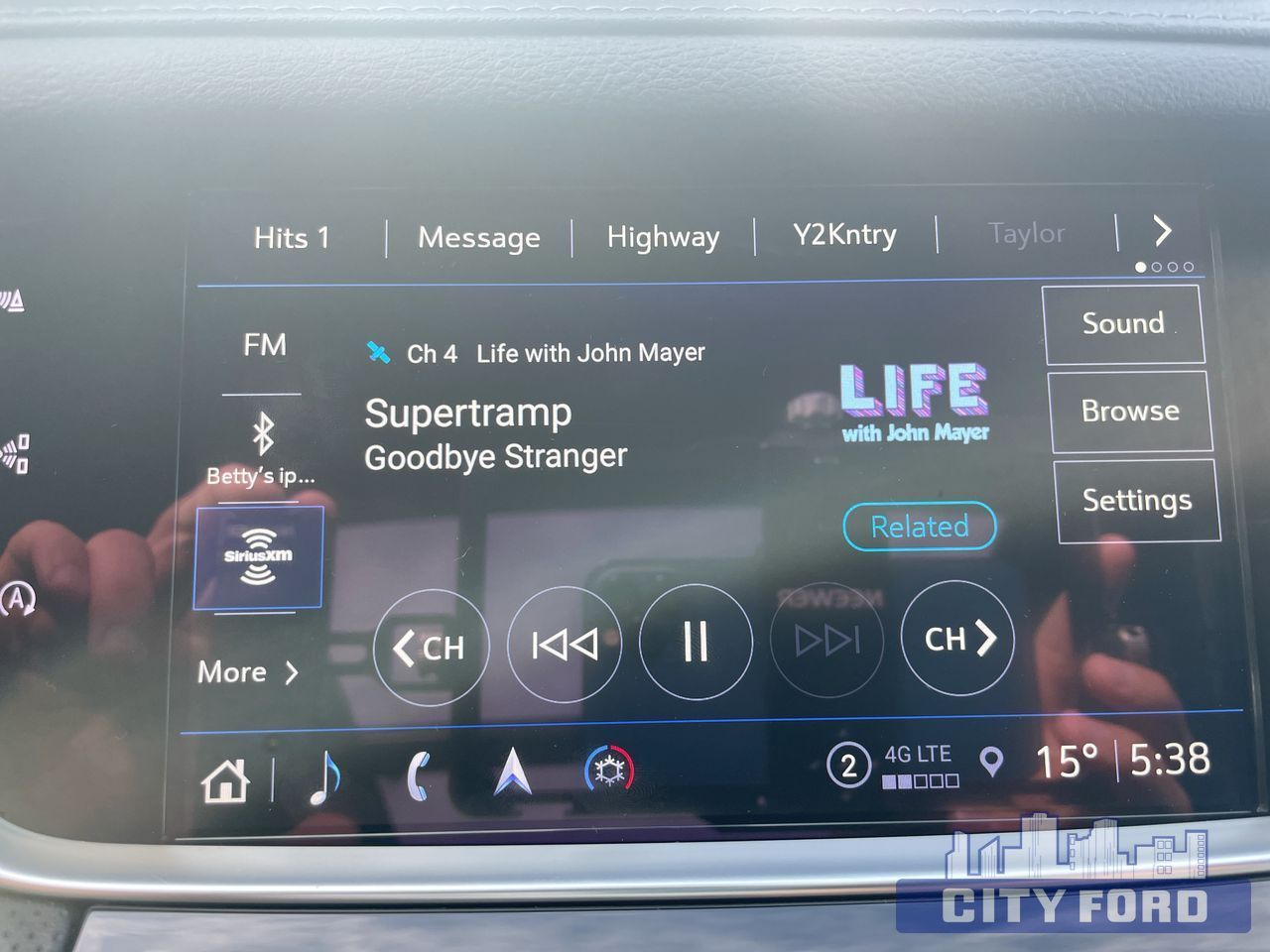 2024 Cadillac XT5 AWD Sport 4dr - Thumbnail 16