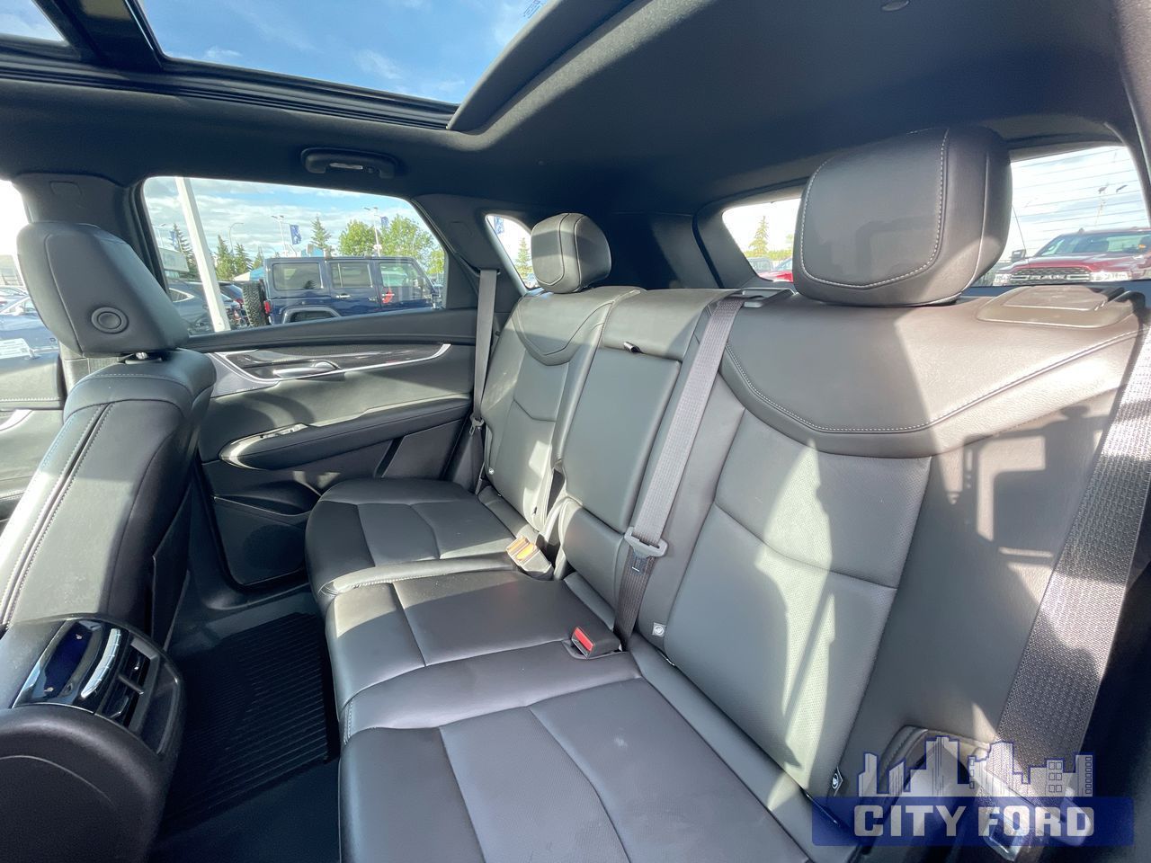 2024 Cadillac XT5 AWD Sport 4dr - Thumbnail 23