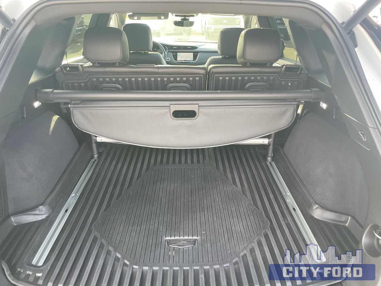 2024 Cadillac XT5 AWD Sport 4dr - Thumbnail 24