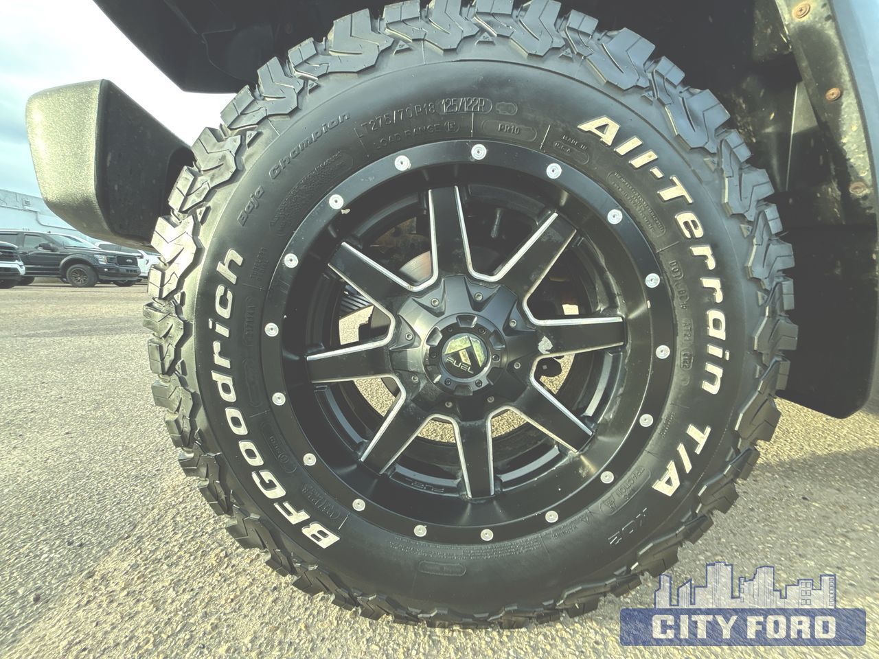 2013 Jeep Wrangler Unlimited Sahara 4x4 4dr - Thumbnail 10