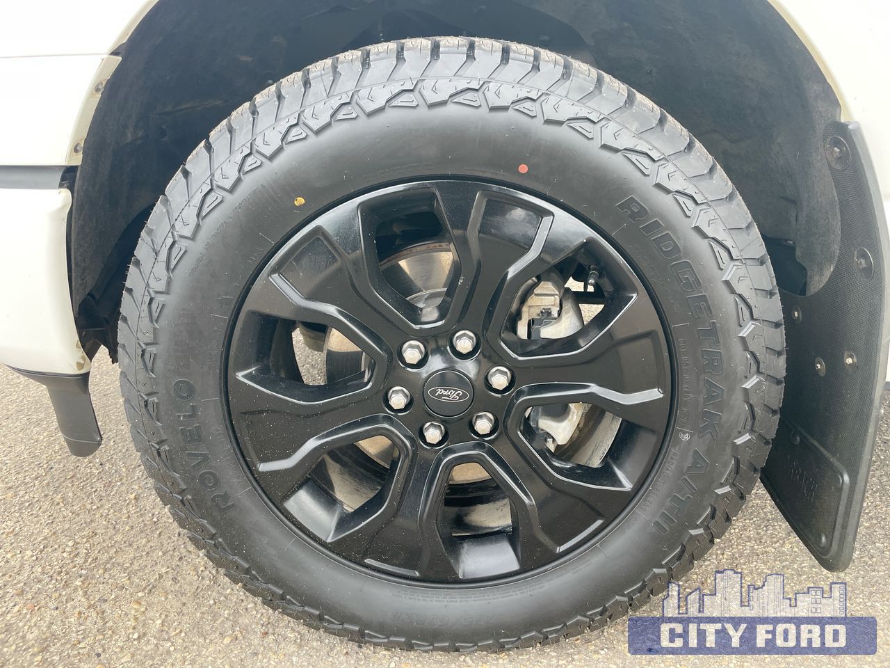 2023 Ford F-150 Lariat 4x4 SuperCrew 5.5' Box - Thumbnail 10