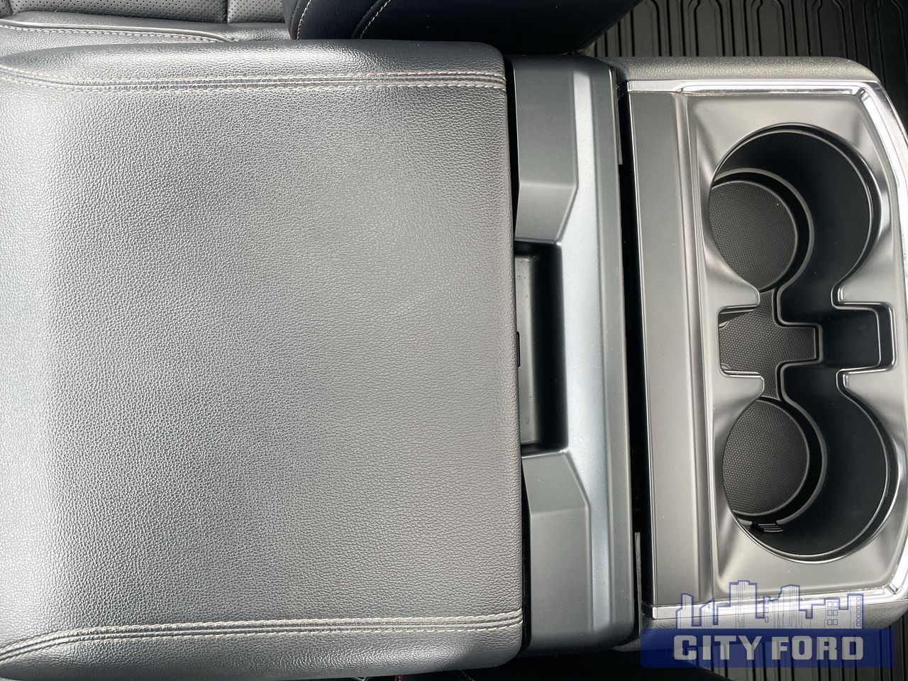 2023 Ford F-150 Lariat 4x4 SuperCrew 5.5' Box - Thumbnail 21