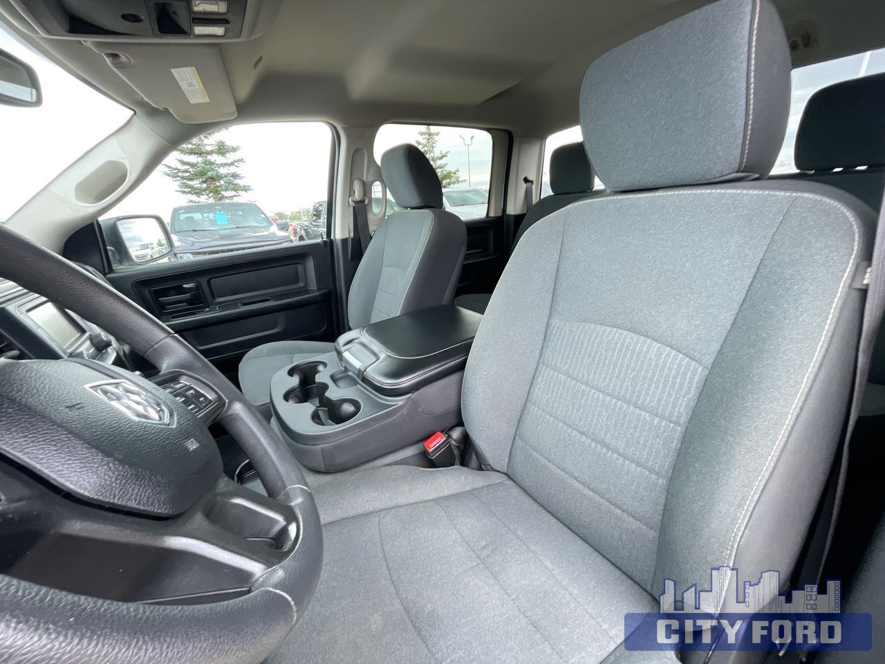2022 Ram 1500 Classic Tradesman 4x4 Crew Cab 6'4" Box - Thumbnail 10