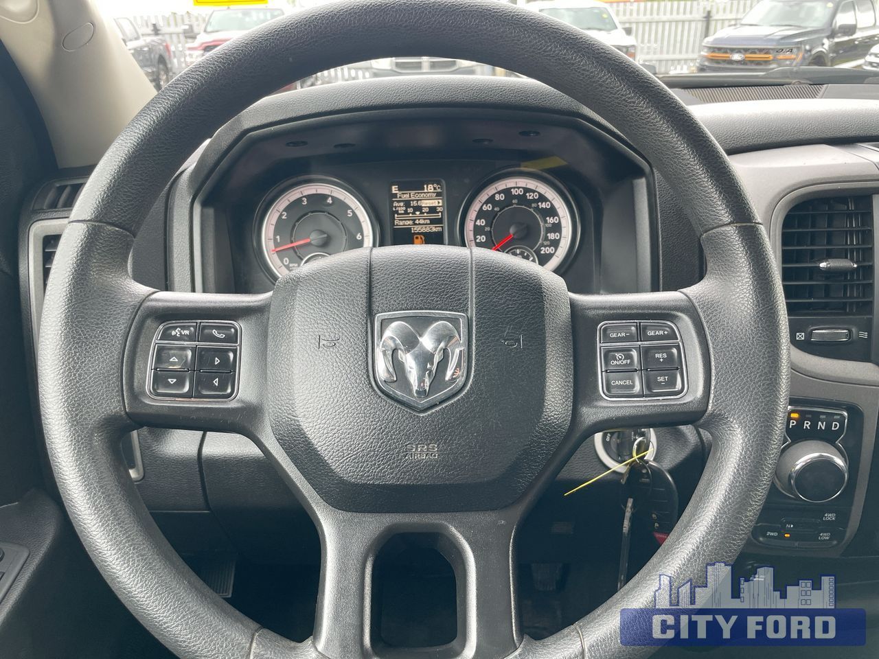 2022 Ram 1500 Classic Tradesman 4x4 Crew Cab 6'4" Box - Thumbnail 12