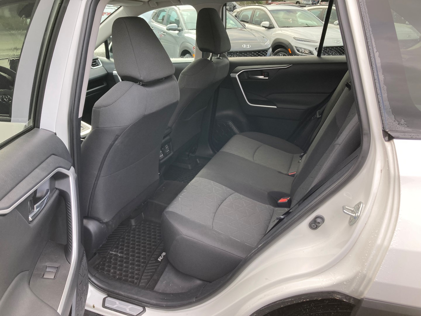 2022 Toyota RAV4 XLE - AWD - Thumbnail 12
